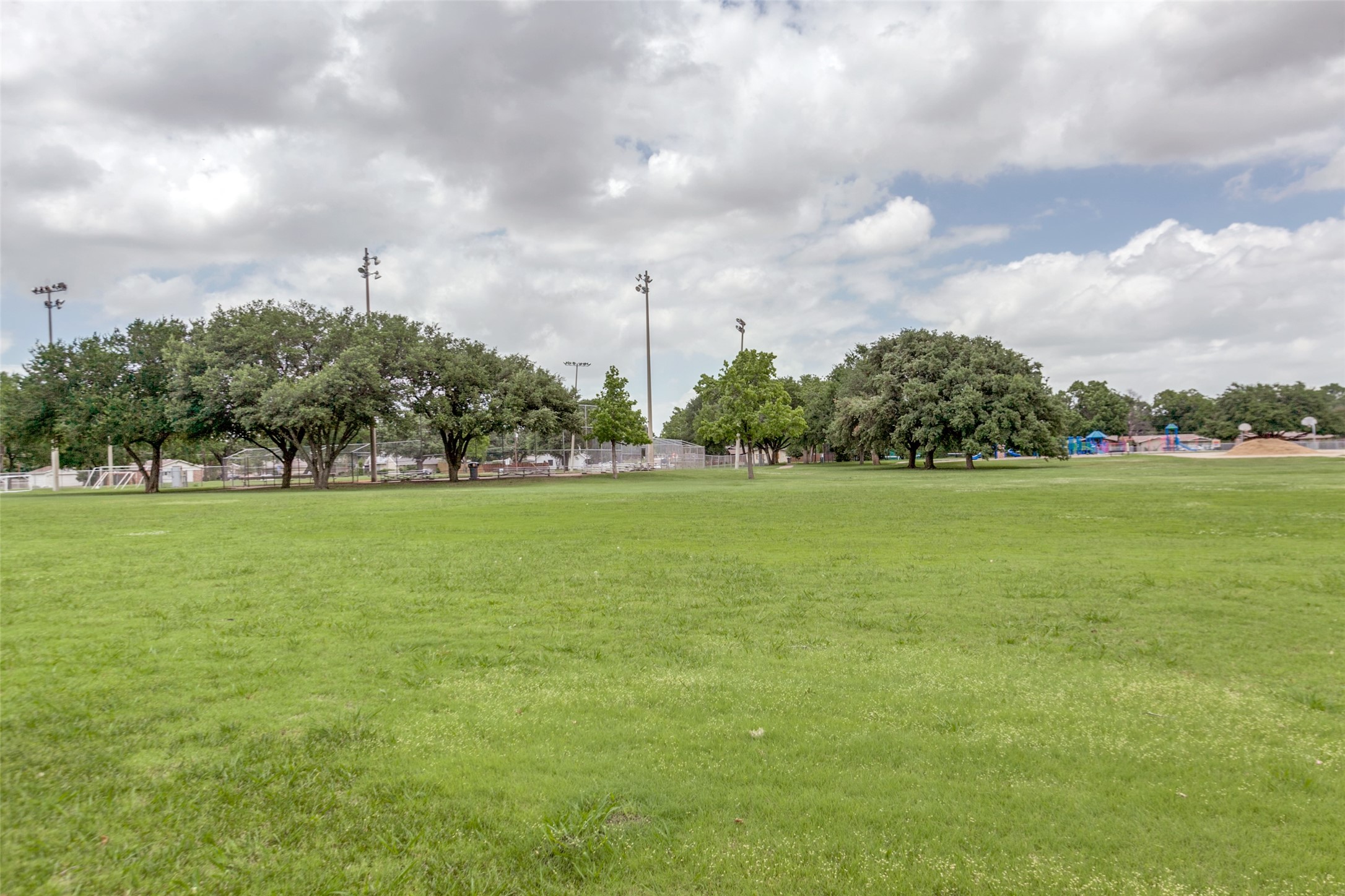 818 Wateka Way Richardson TX 75080