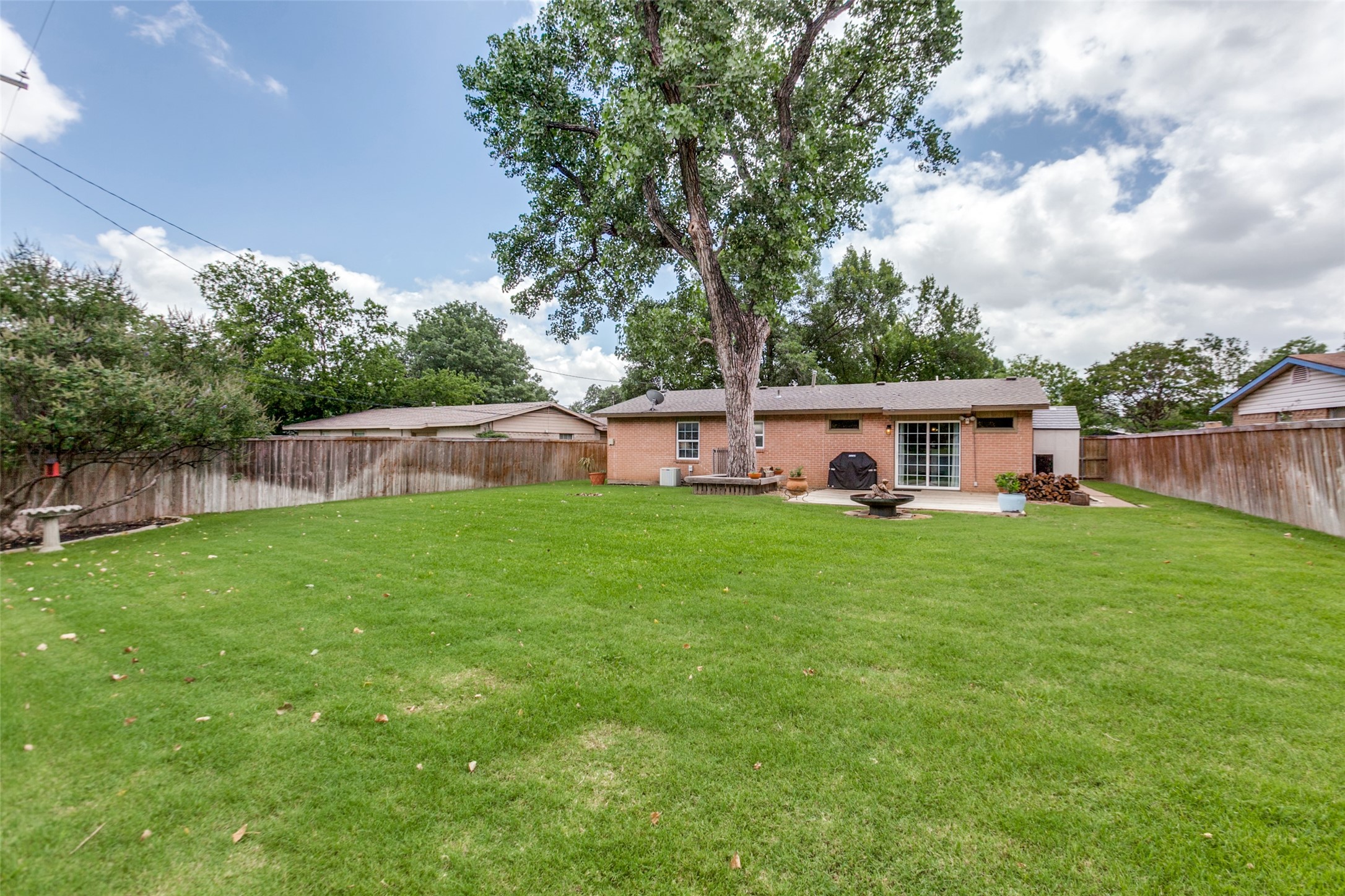 818 Wateka Way Richardson TX 75080
