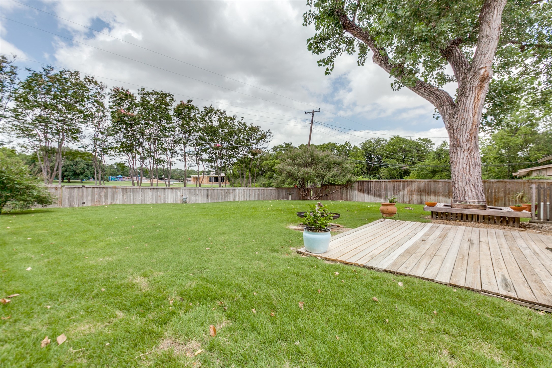 818 Wateka Way Richardson TX 75080