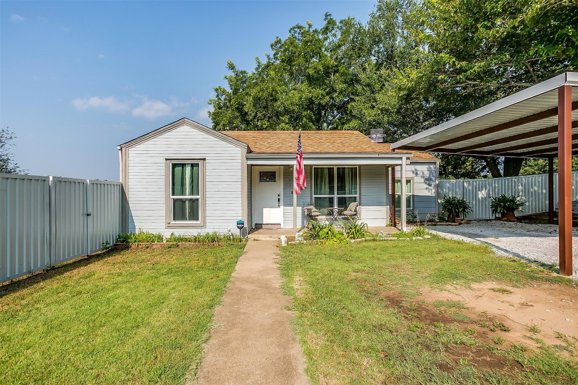 102 Barber Street Weatherford TX 76088