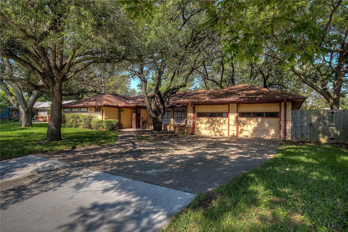 5404 Stonewall Street Greenville TX 75402