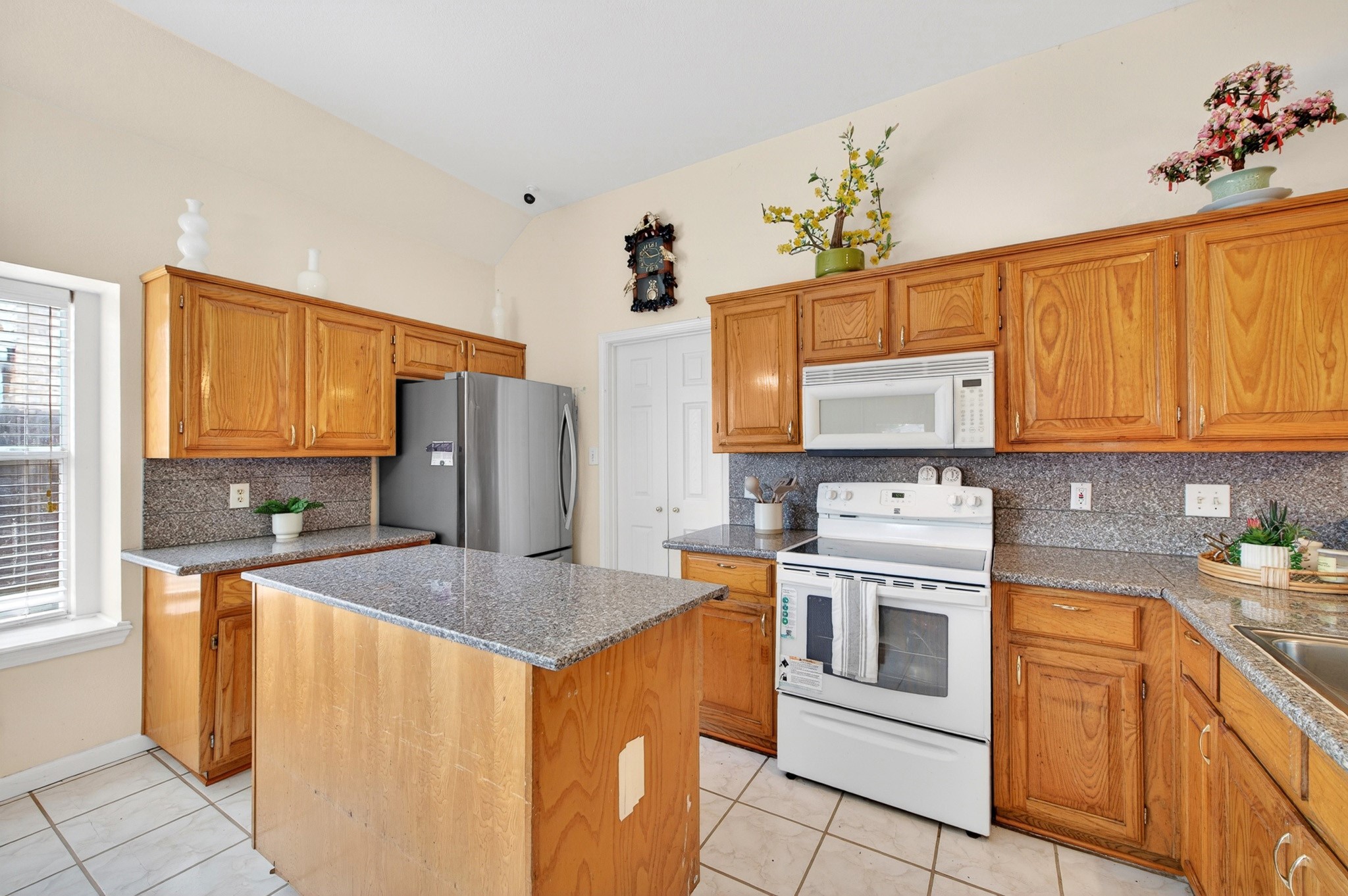 2205 Davin Drive Carrollton TX 75006