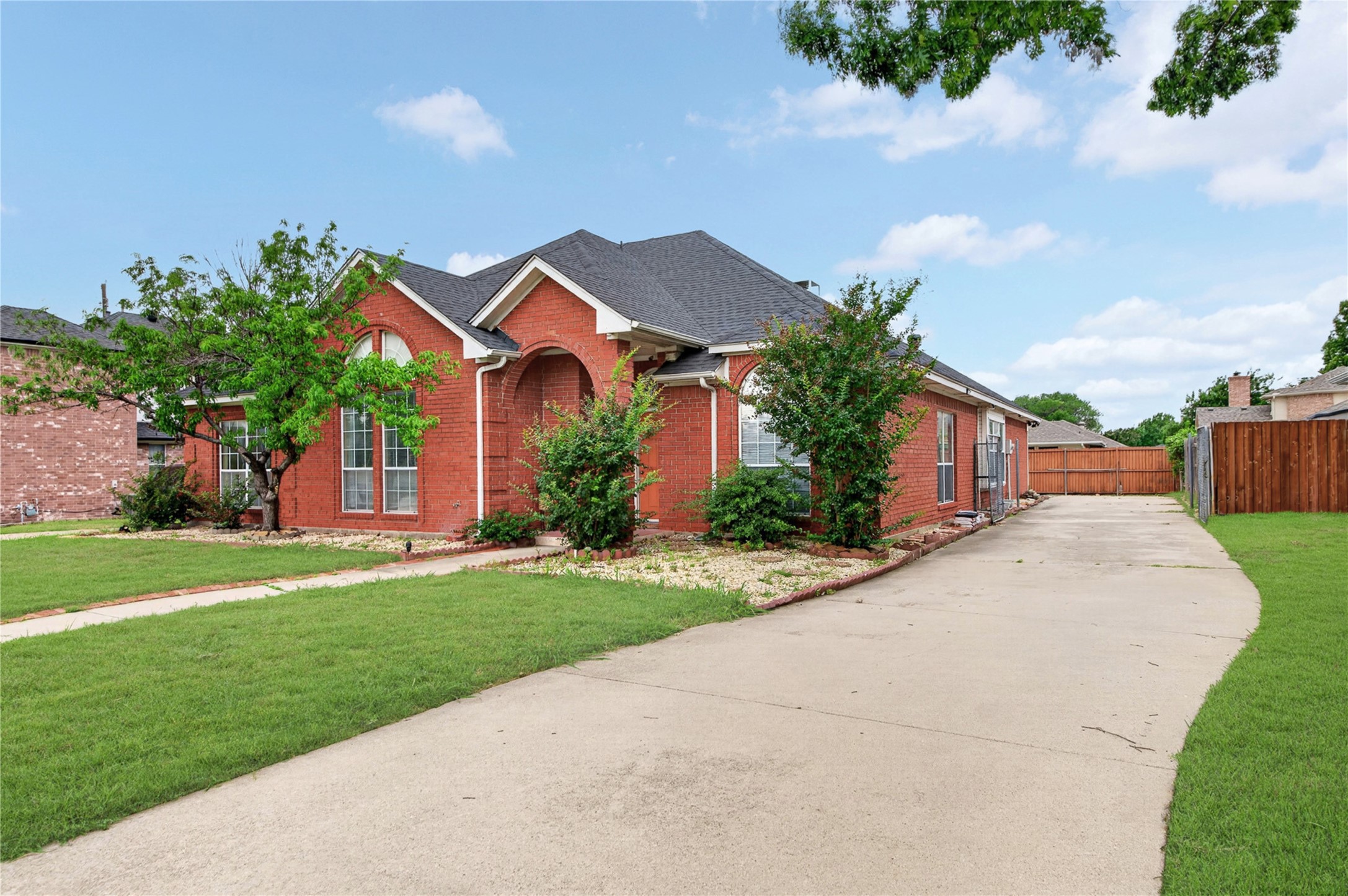 2205 Davin Drive Carrollton TX 75006