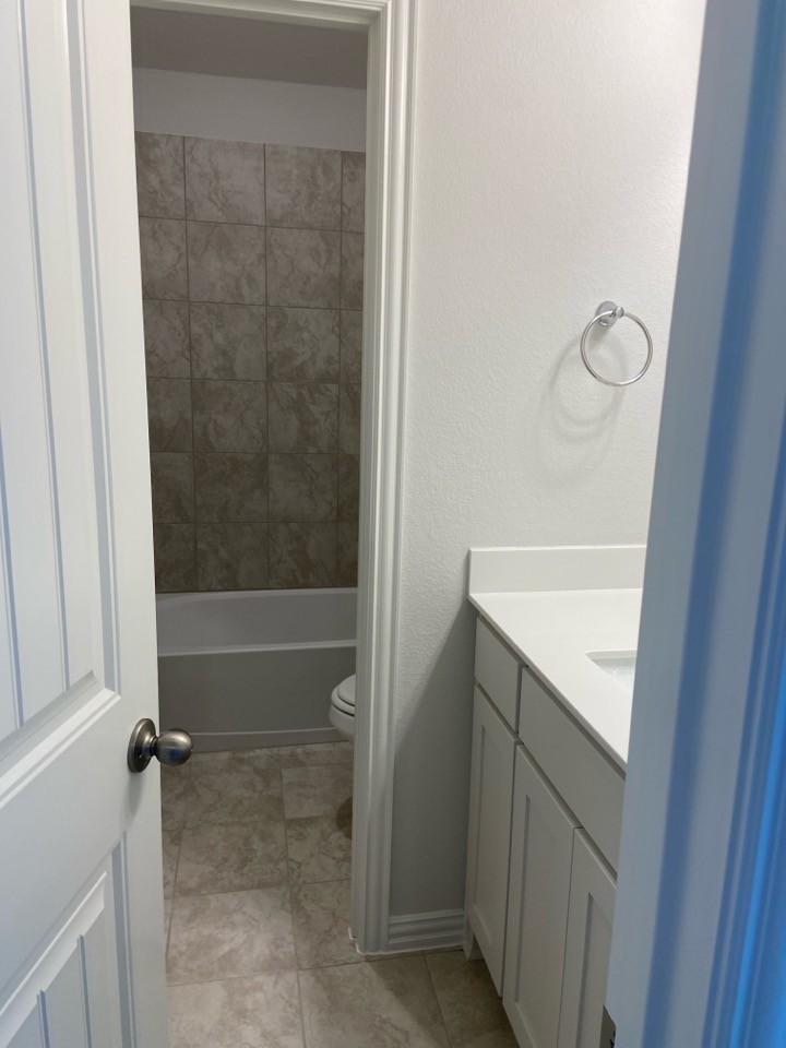 810 County Road 200 Valley View TX 76272