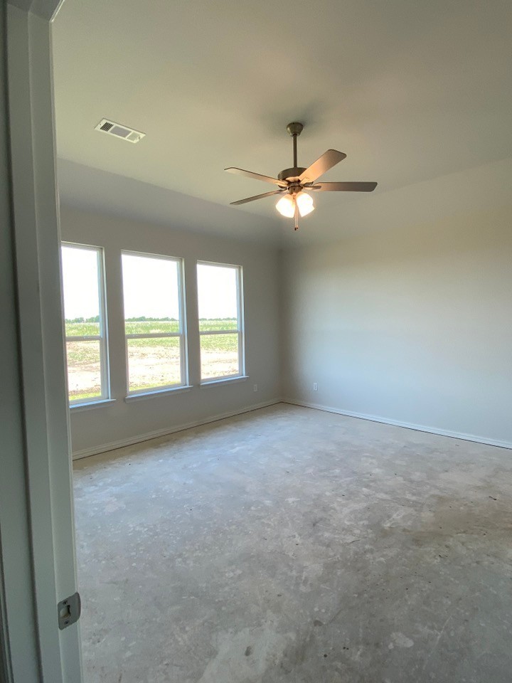 810 County Road 200 Valley View TX 76272