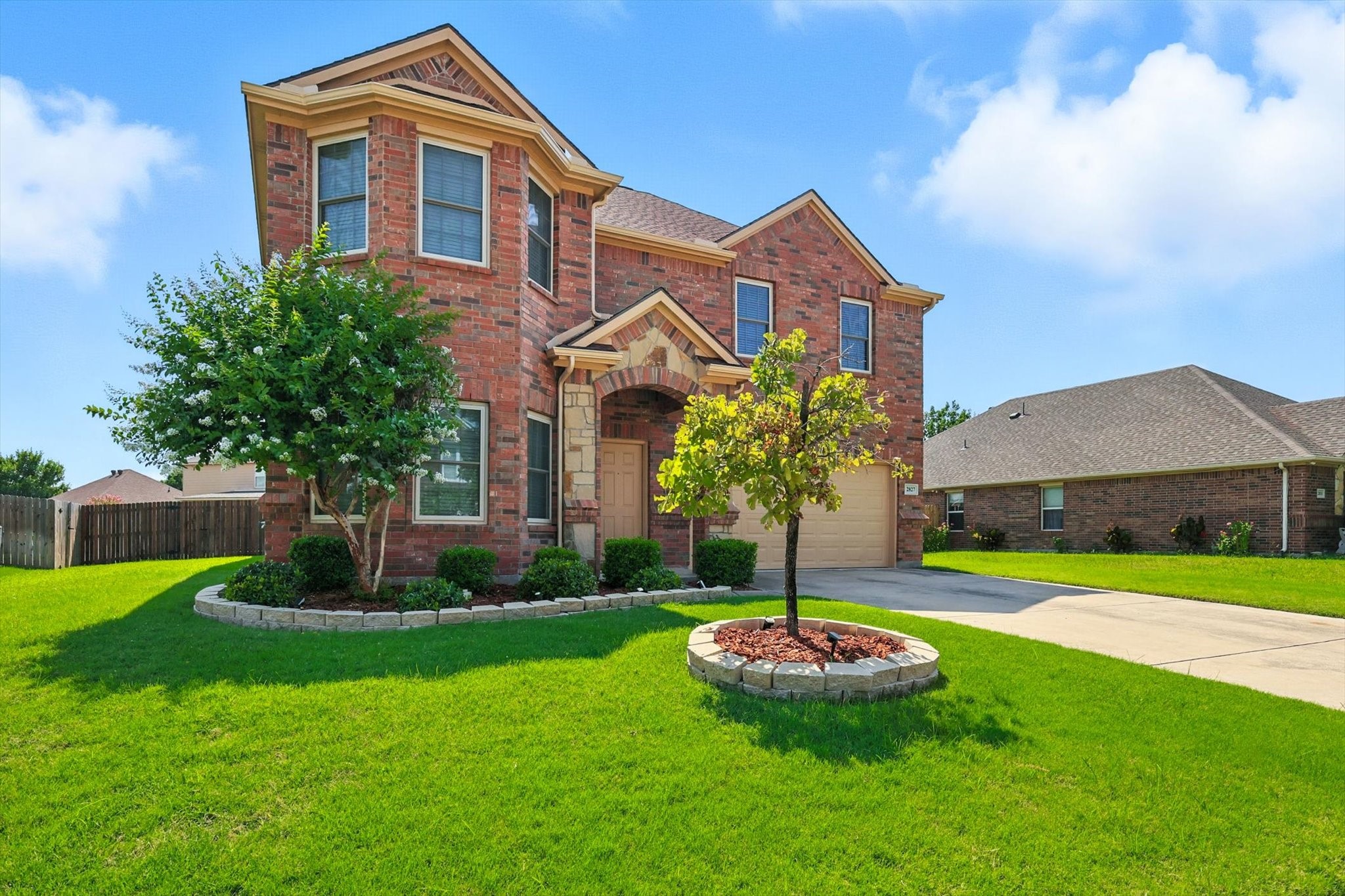 2827 Cypress Glen Drive Grand Prairie TX 75052