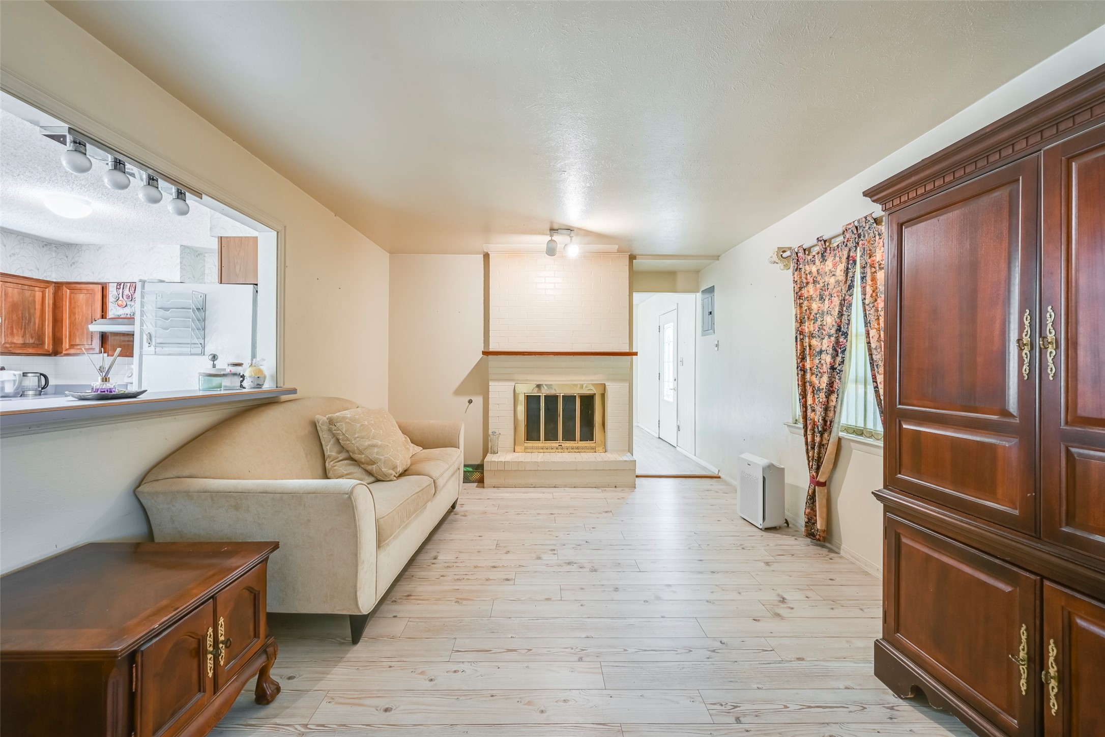 1700 Chip N Dale Drive Arlington TX 76012
