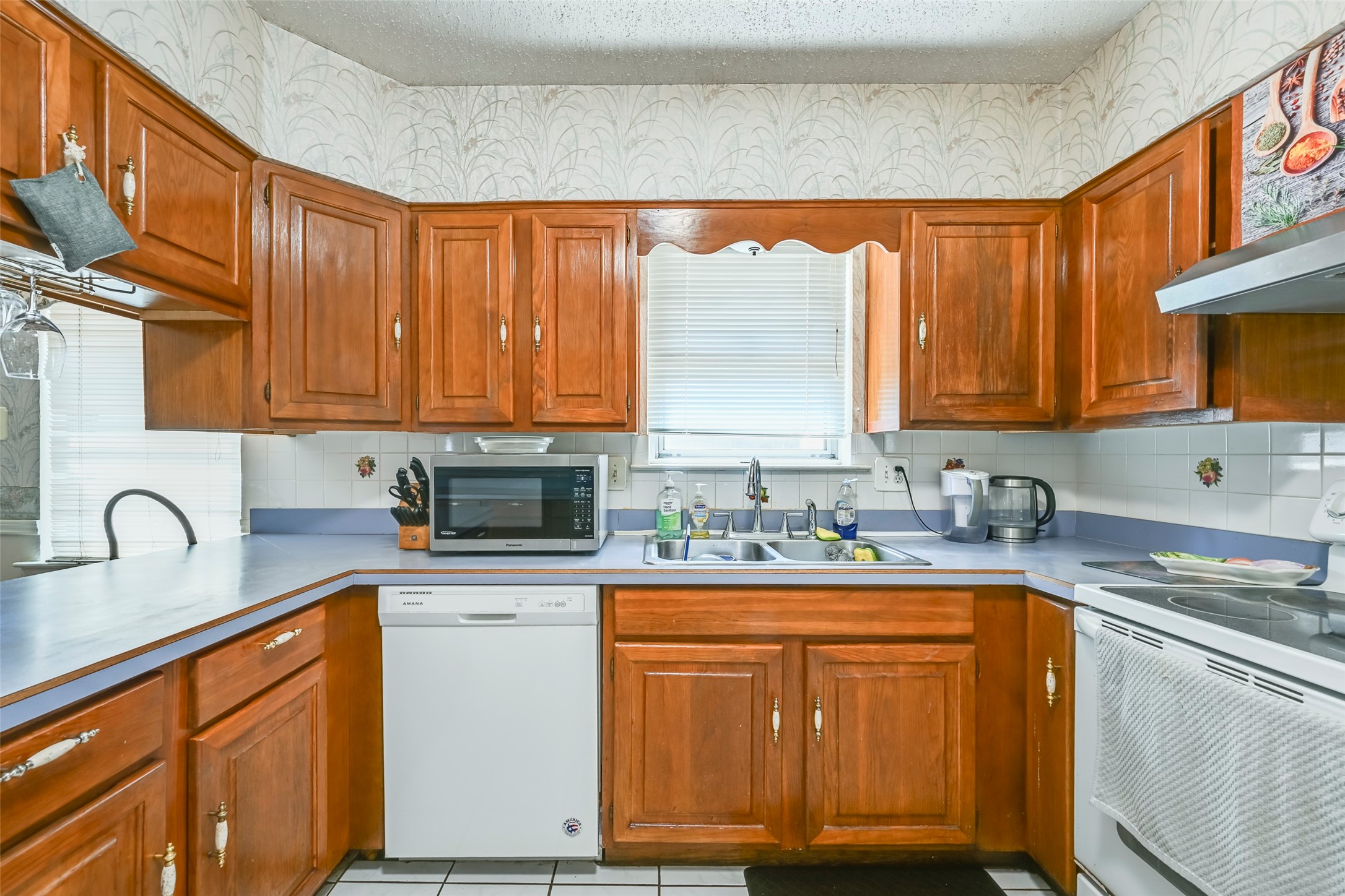 1700 Chip N Dale Drive Arlington TX 76012