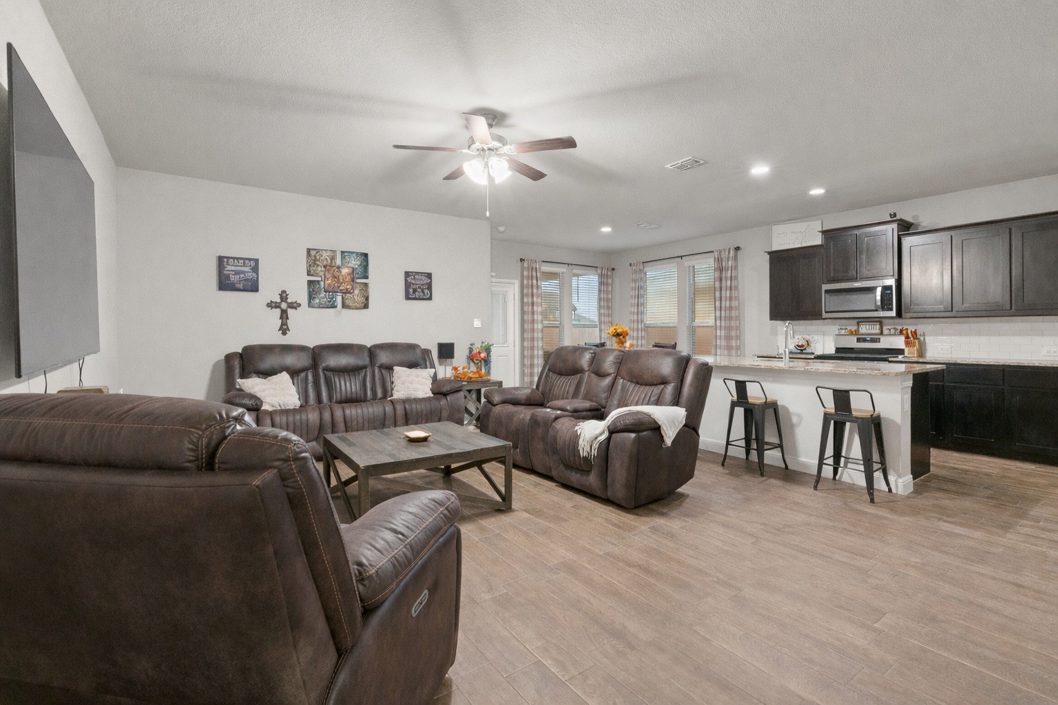 1406 Pleasanton Road Cleburne TX 76033