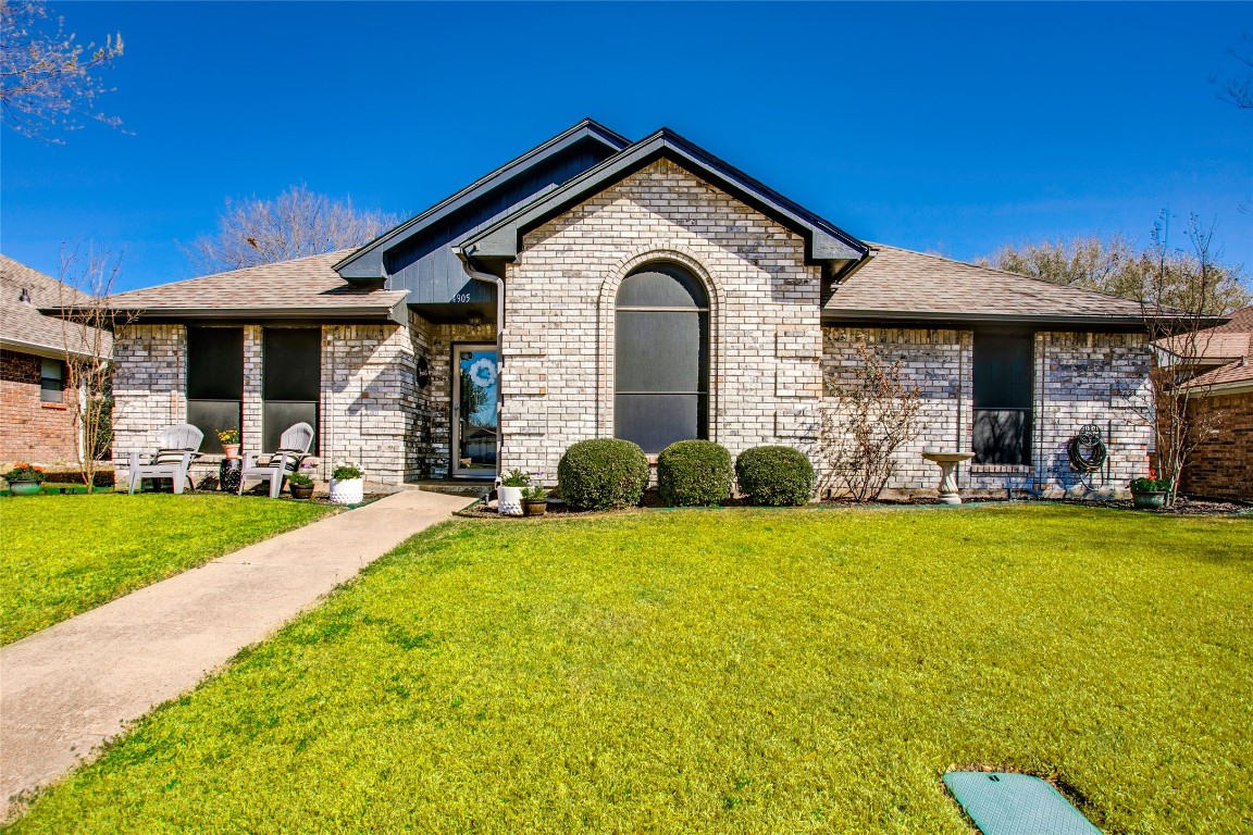 4905 Creekridge Lane Garland TX 75043