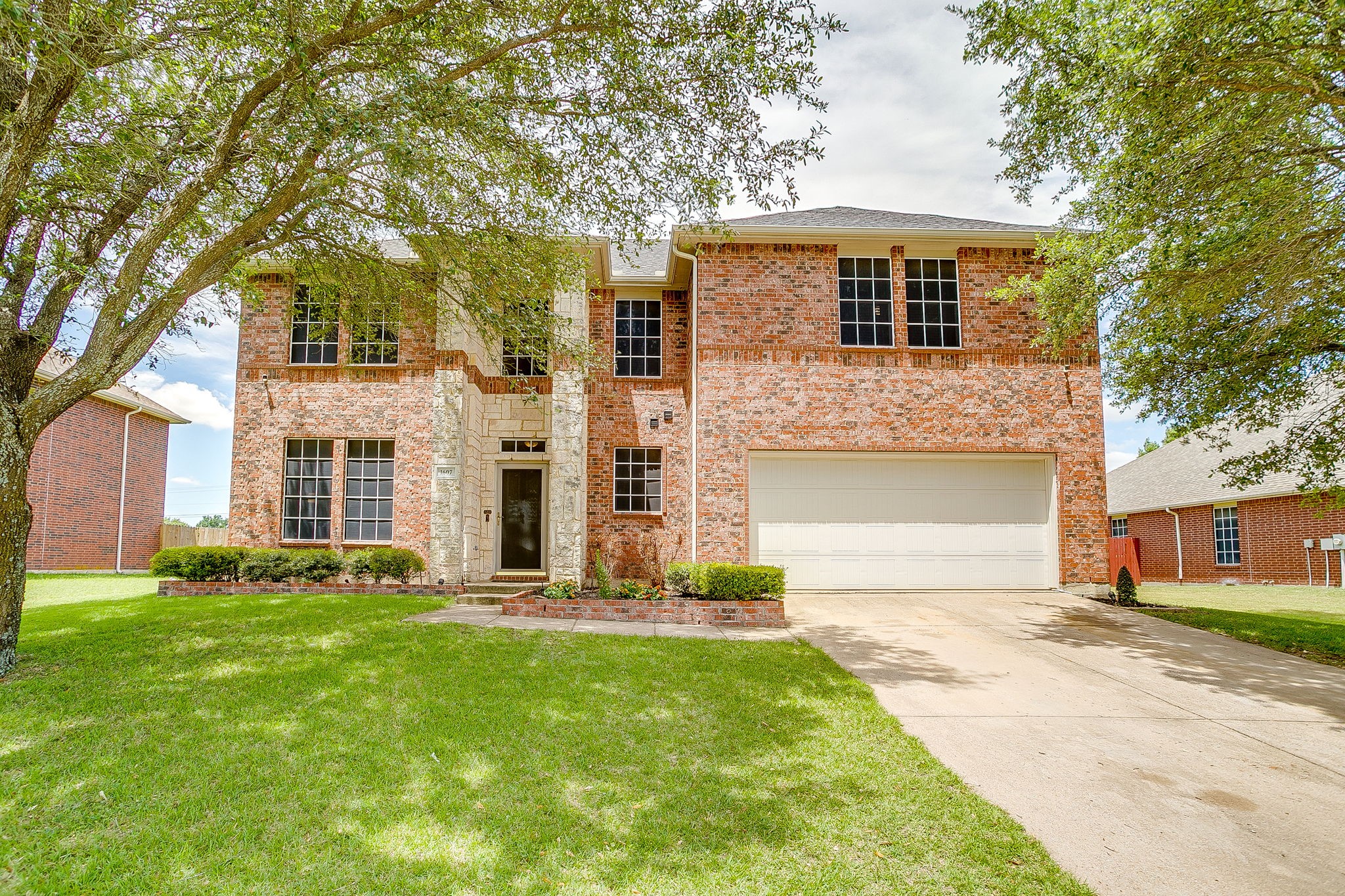 1607 Willow Lane Cedar Hill TX 75104