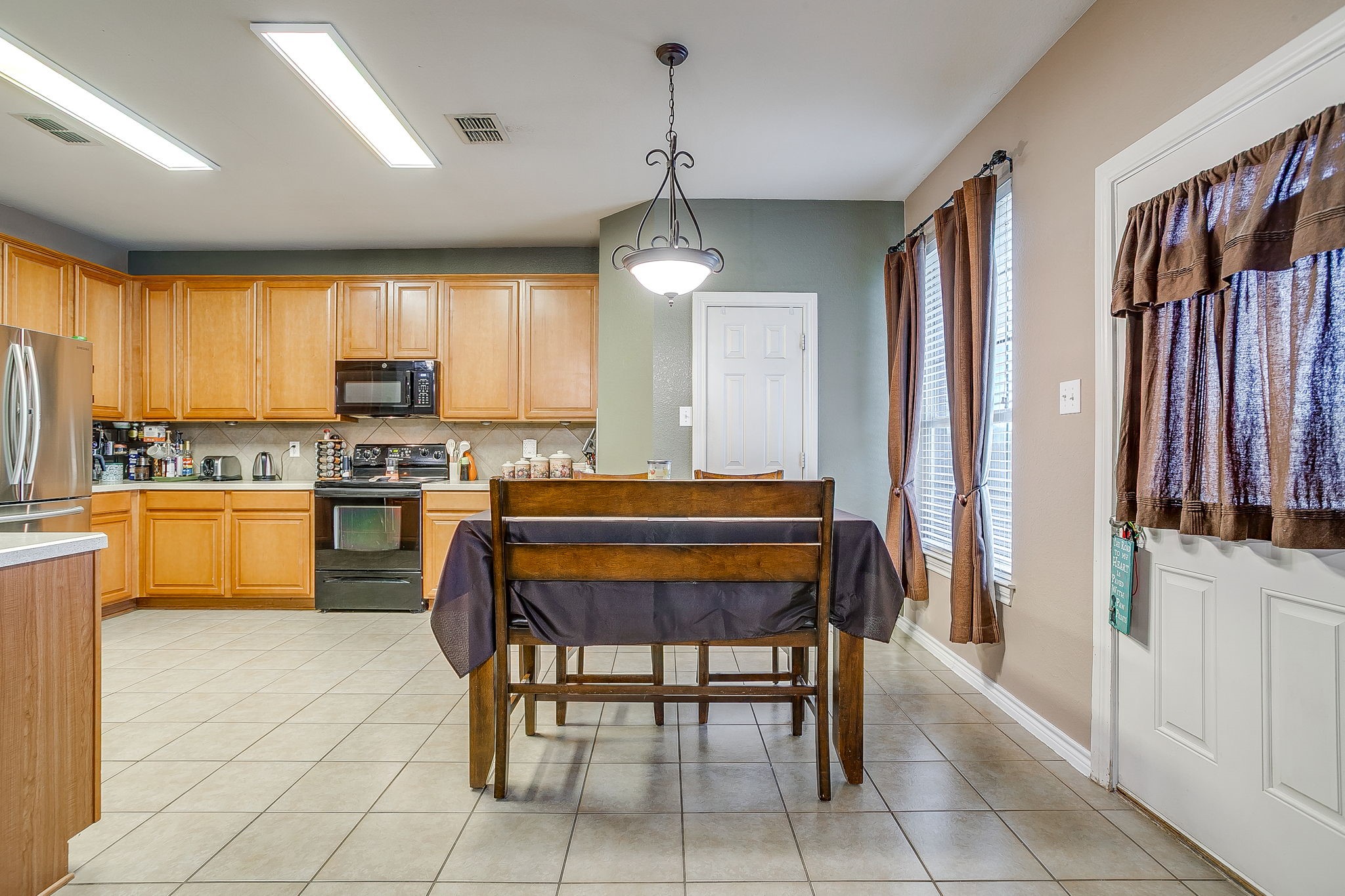 1607 Willow Lane Cedar Hill TX 75104