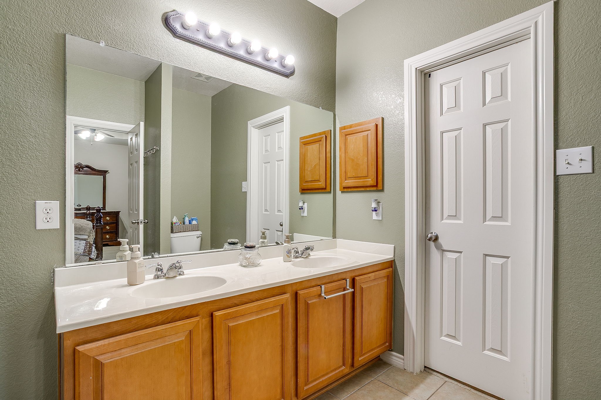 1607 Willow Lane Cedar Hill TX 75104