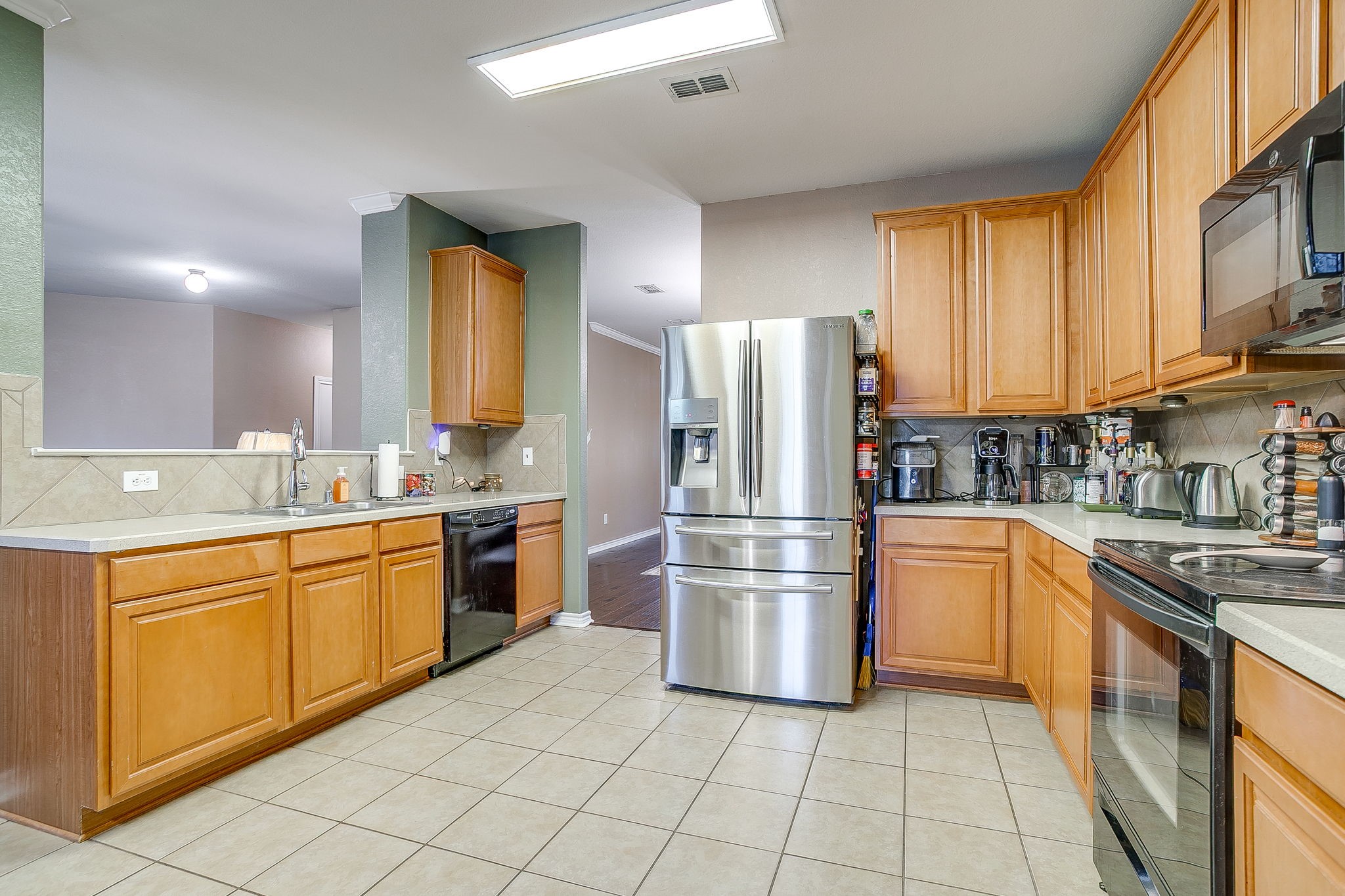 1607 Willow Lane Cedar Hill TX 75104