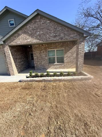 1403 Jefferson Street Bowie TX 76230
