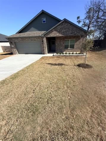 1403 Jefferson Street Bowie TX 76230