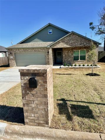 1403 Jefferson Street Bowie TX 76230
