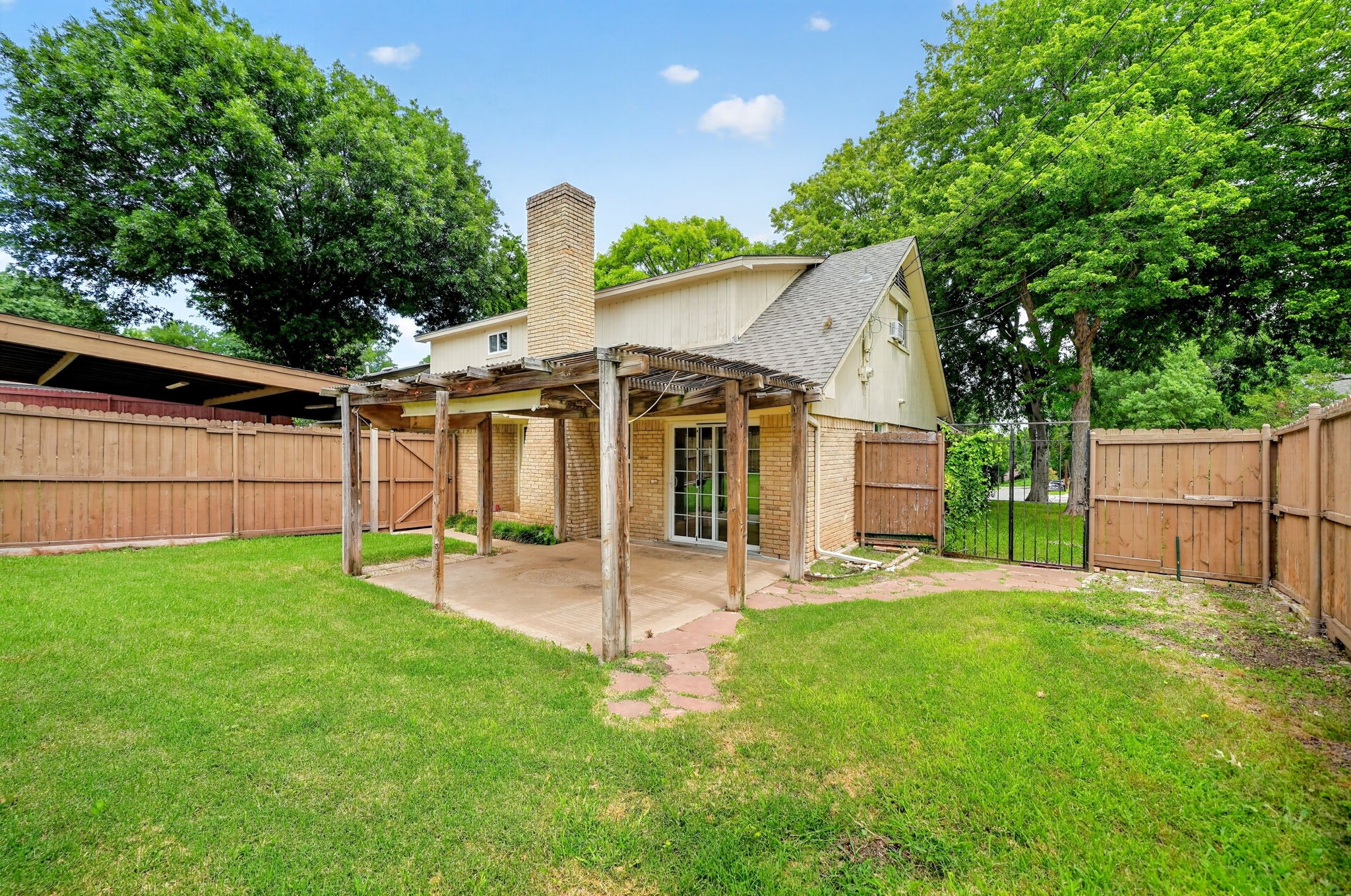 4037 Treeline Drive Dallas TX 75224