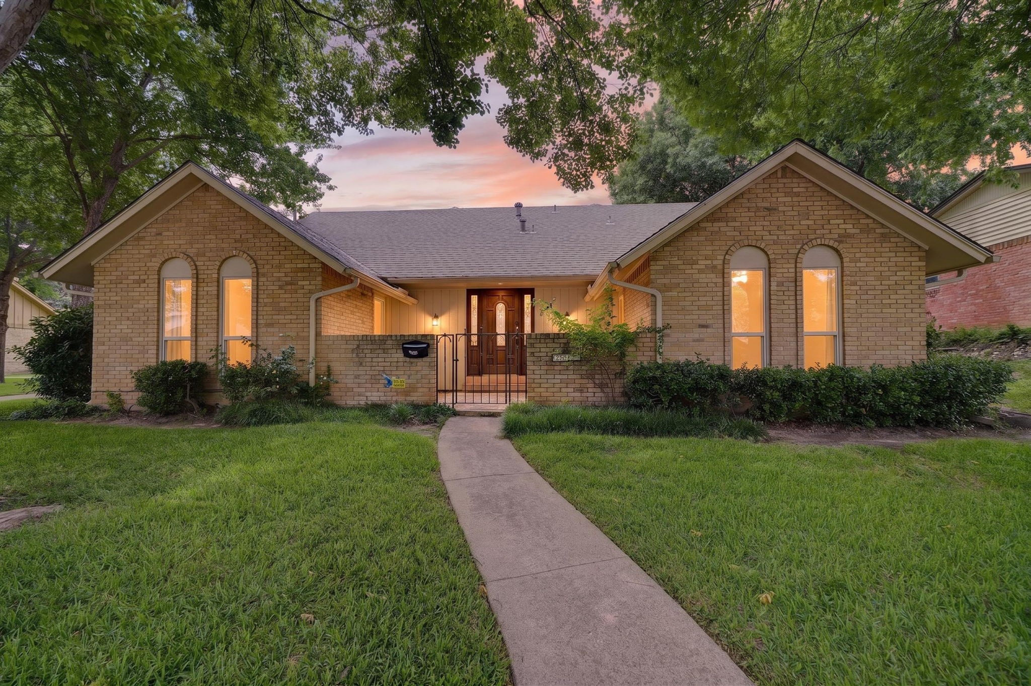 4037 Treeline Drive Dallas TX 75224