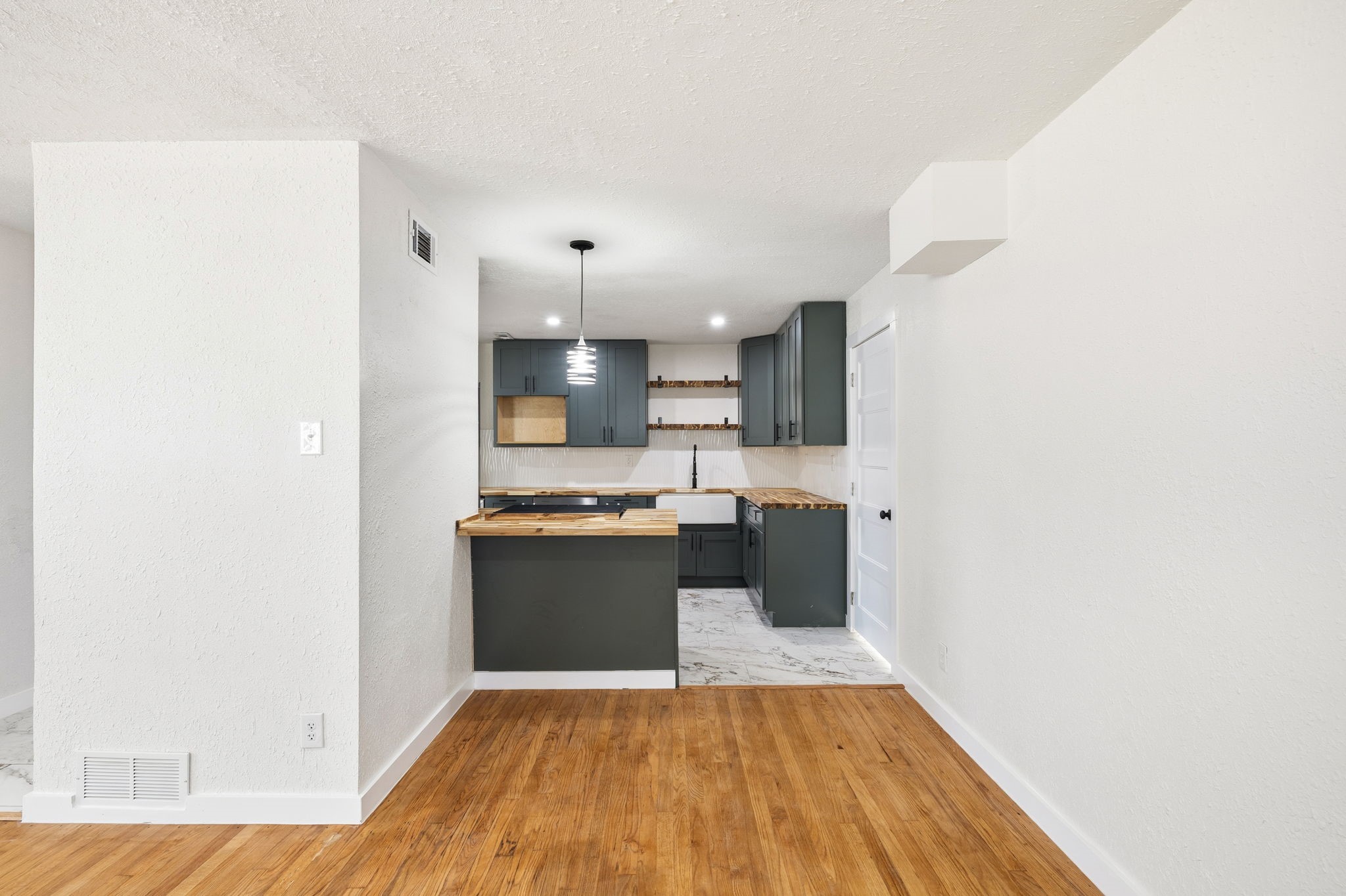 801 Woodleigh Drive Mckinney TX 75069