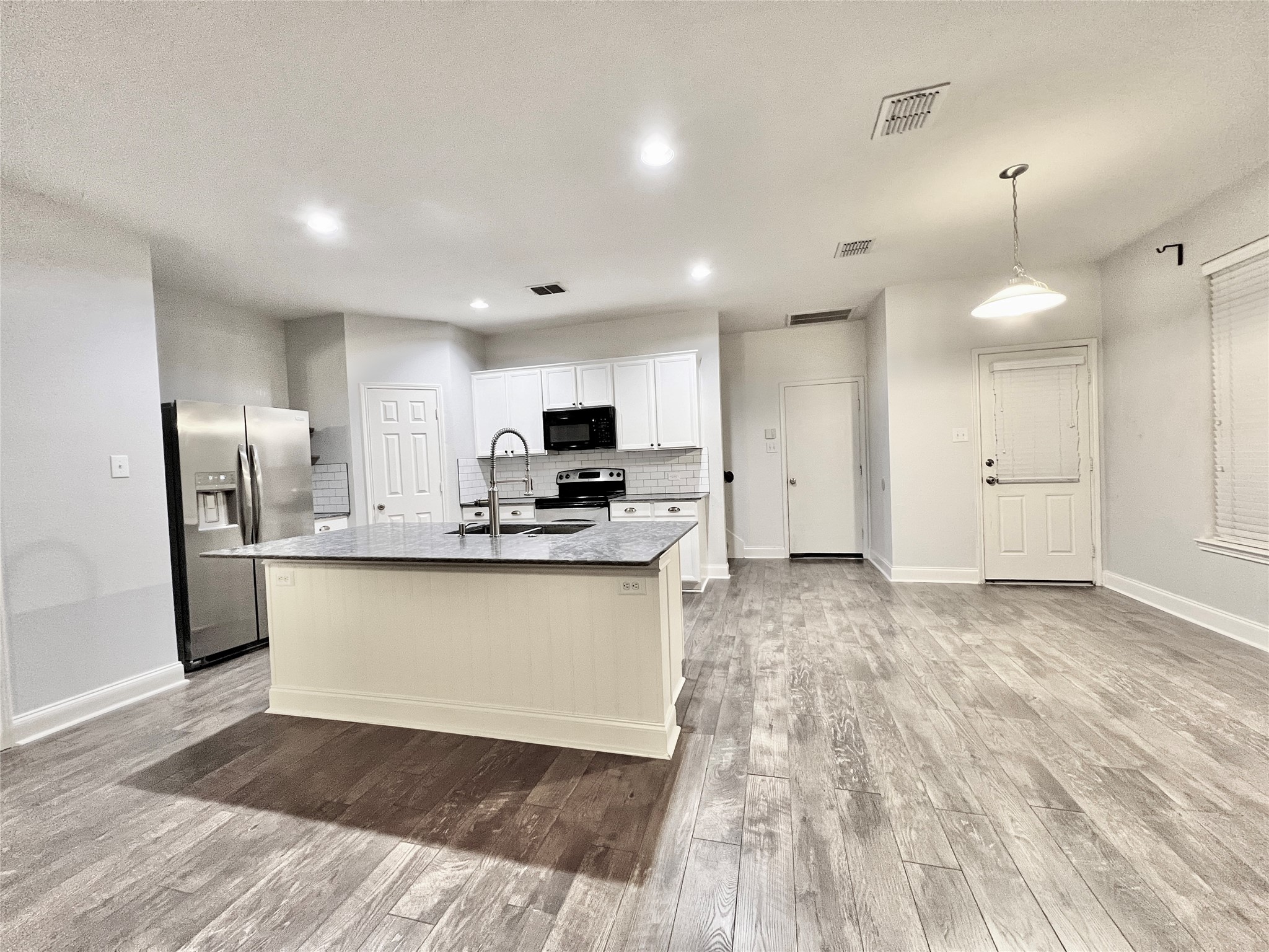 1128 Jamie Drive Grand Prairie TX 75052