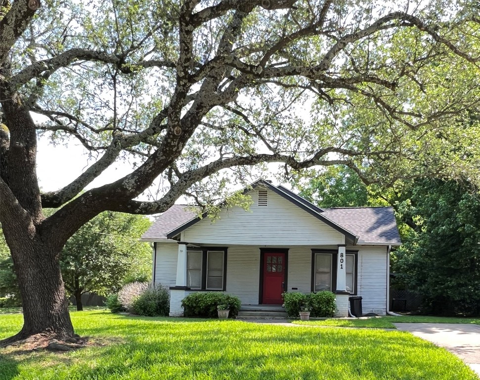 801 W State Street Terrell TX 75160