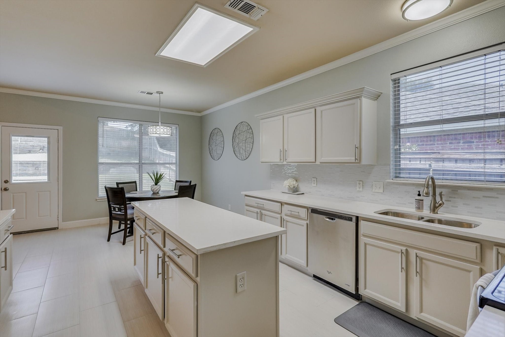 1414 Park Palisades Drive Corinth TX 76210