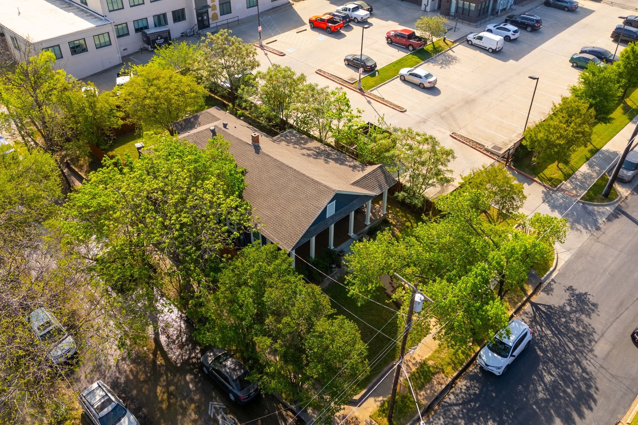 918 Elsbeth Street Dallas TX 75208