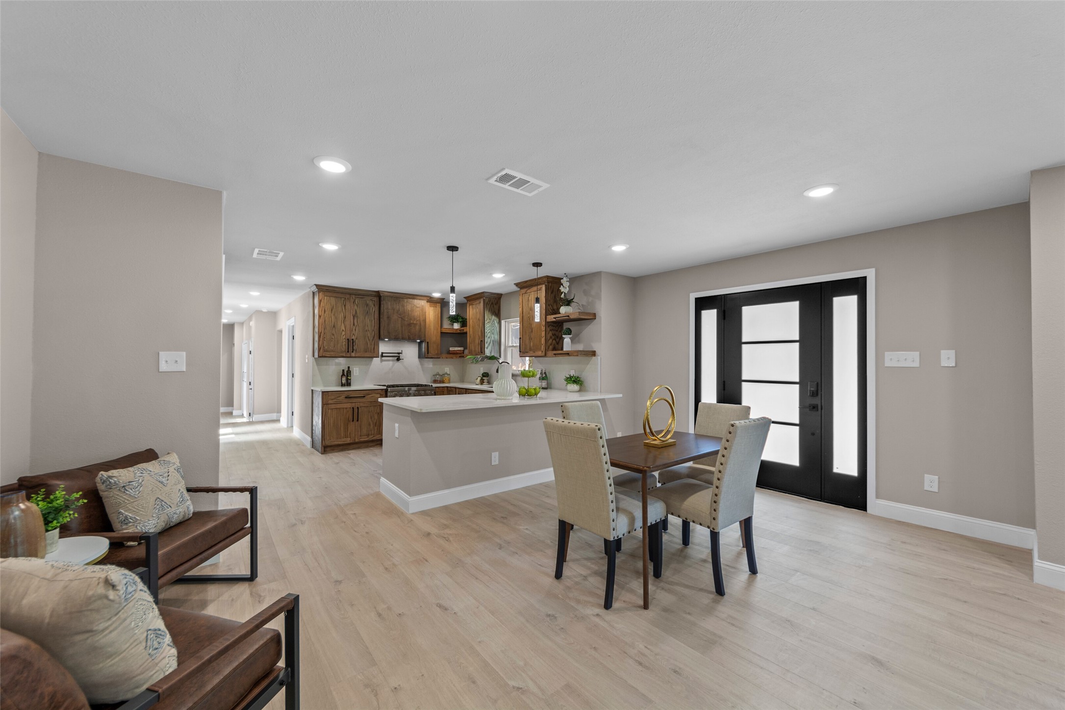 1503 E Lakeview Drive Dallas TX 75216