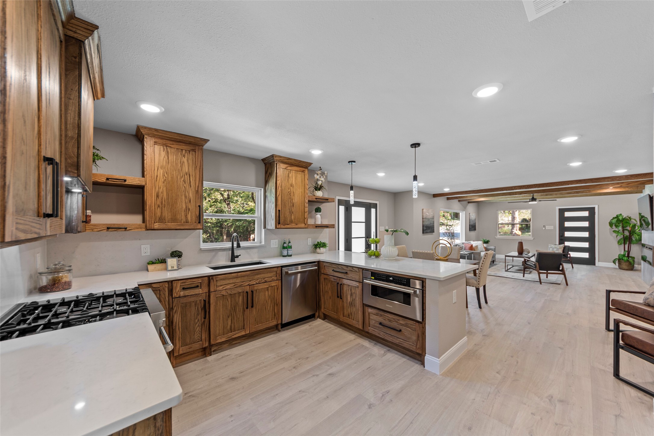 1503 E Lakeview Drive Dallas TX 75216