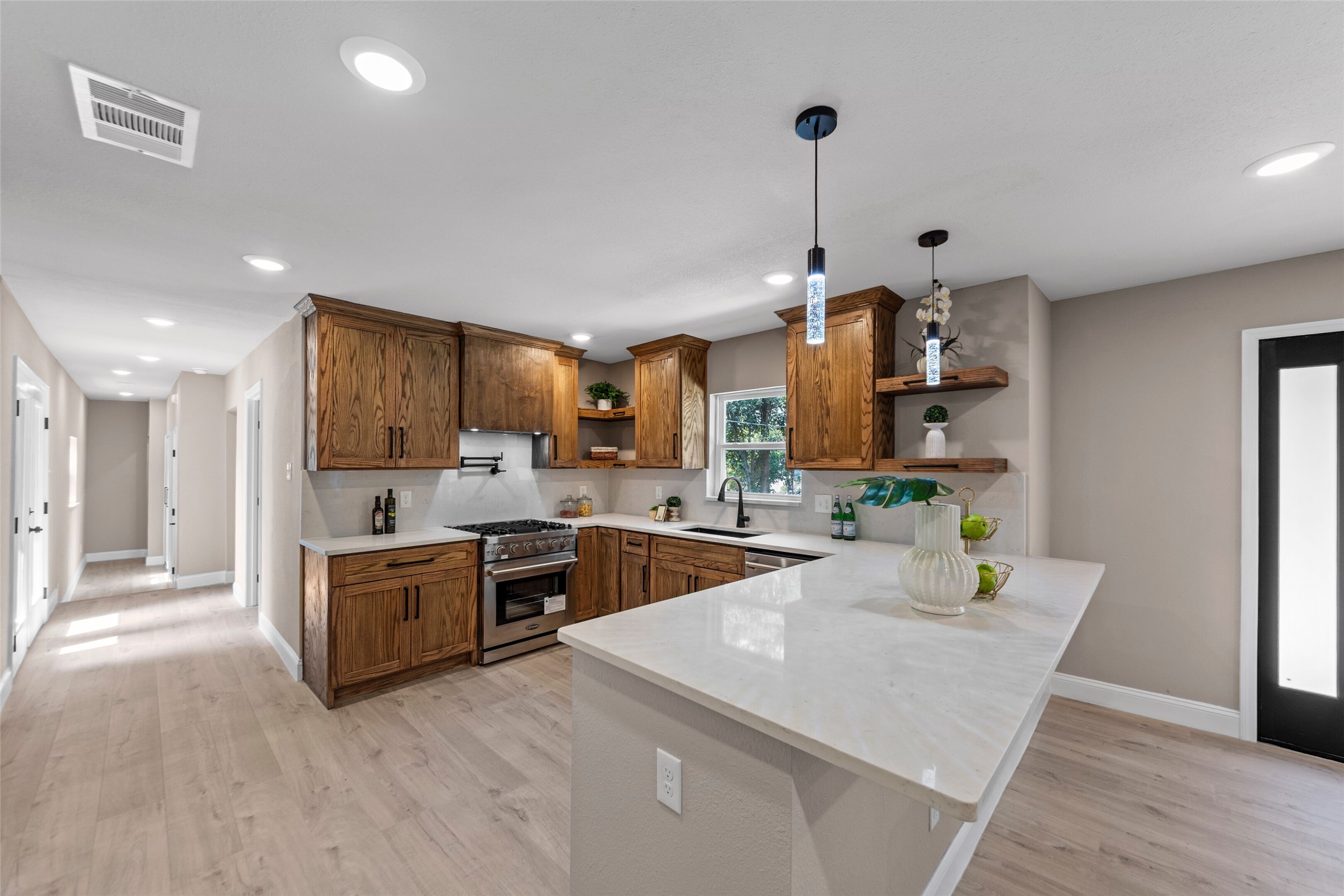 1503 E Lakeview Drive Dallas TX 75216