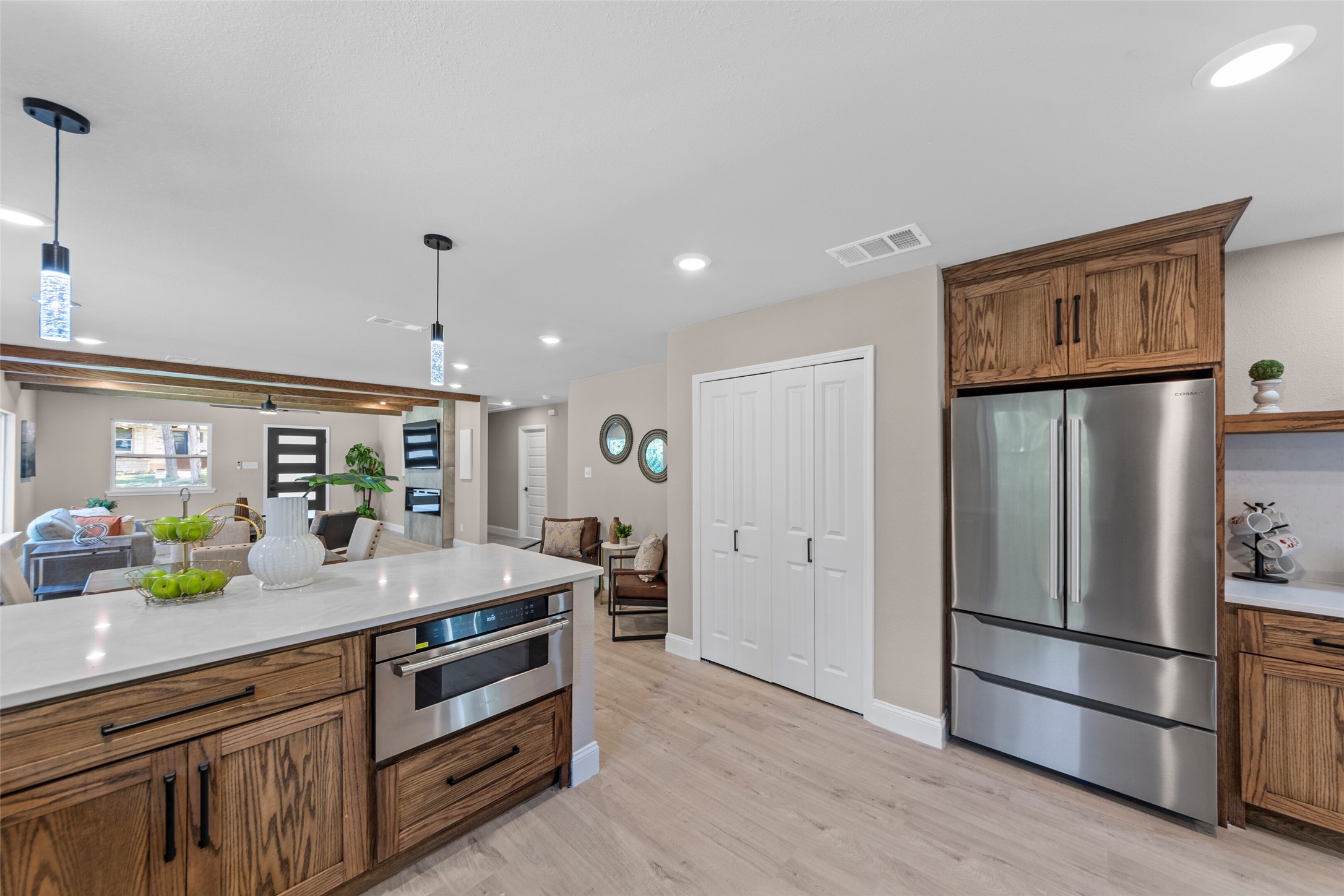1503 E Lakeview Drive Dallas TX 75216