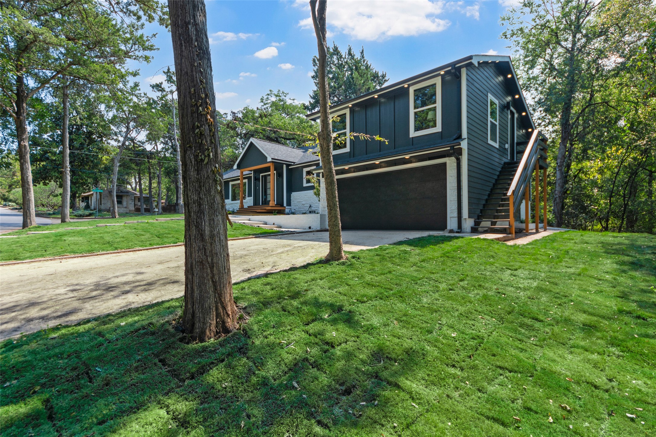 1503 E Lakeview Drive Dallas TX 75216