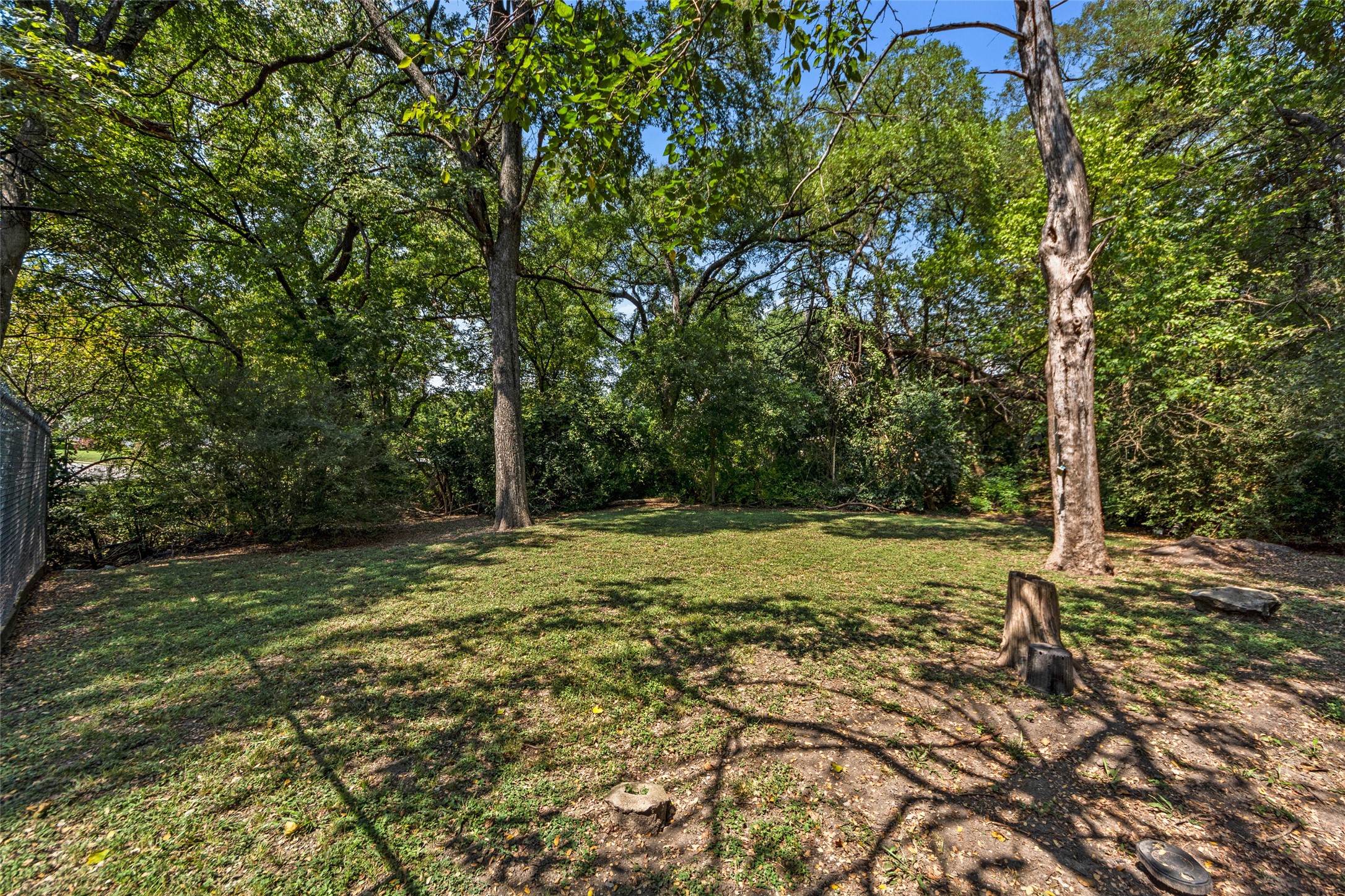 1503 E Lakeview Drive Dallas TX 75216