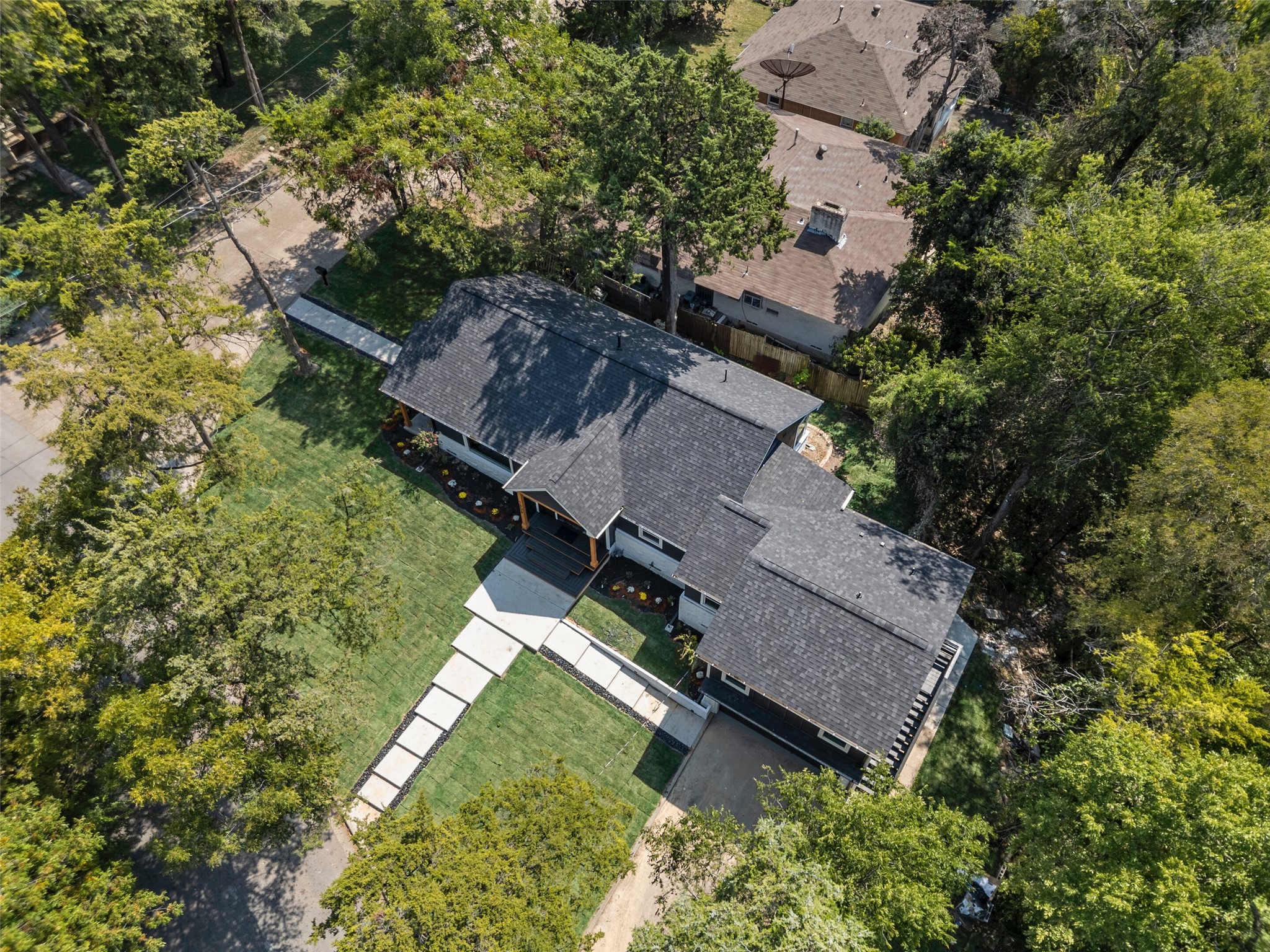 1503 E Lakeview Drive Dallas TX 75216