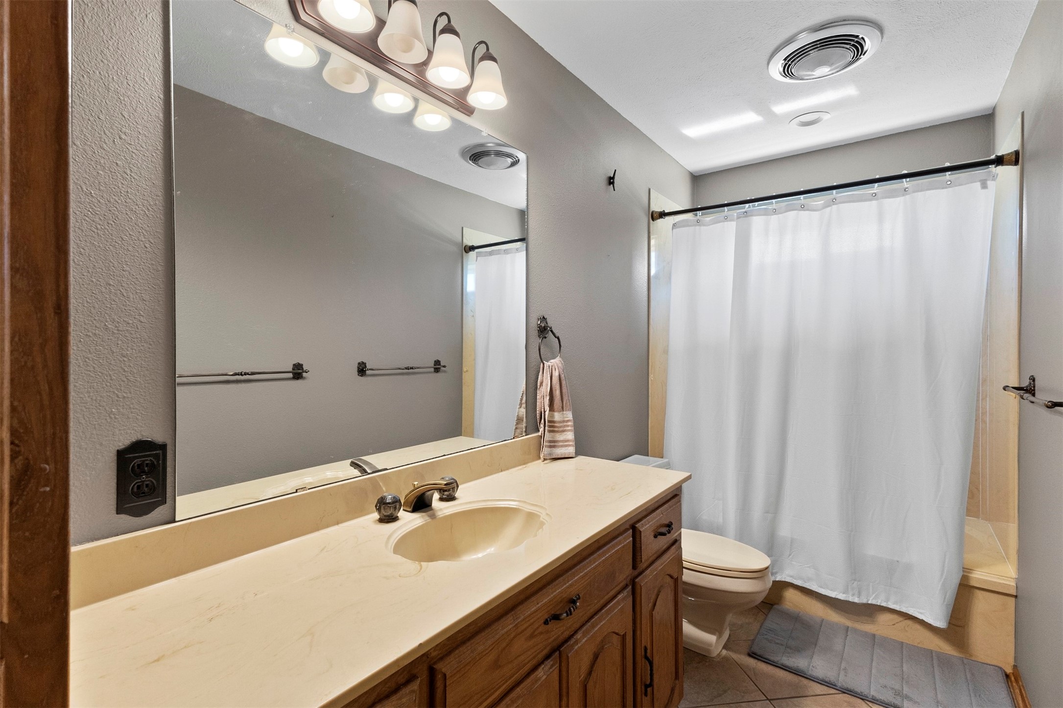 4569 Cr 234 D Henderson TX 75652