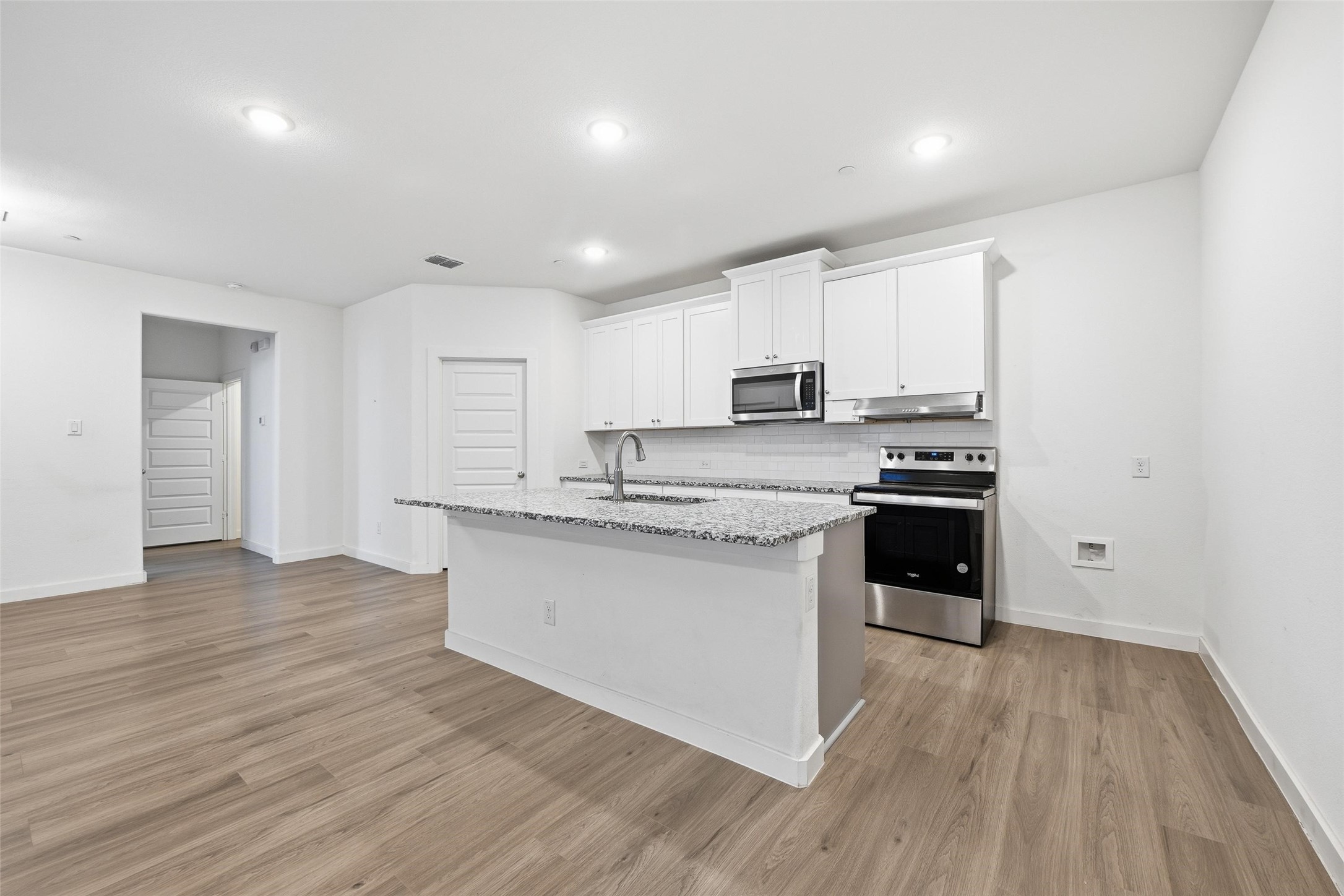 4705 Sunny Pathway Haltom City TX 76117