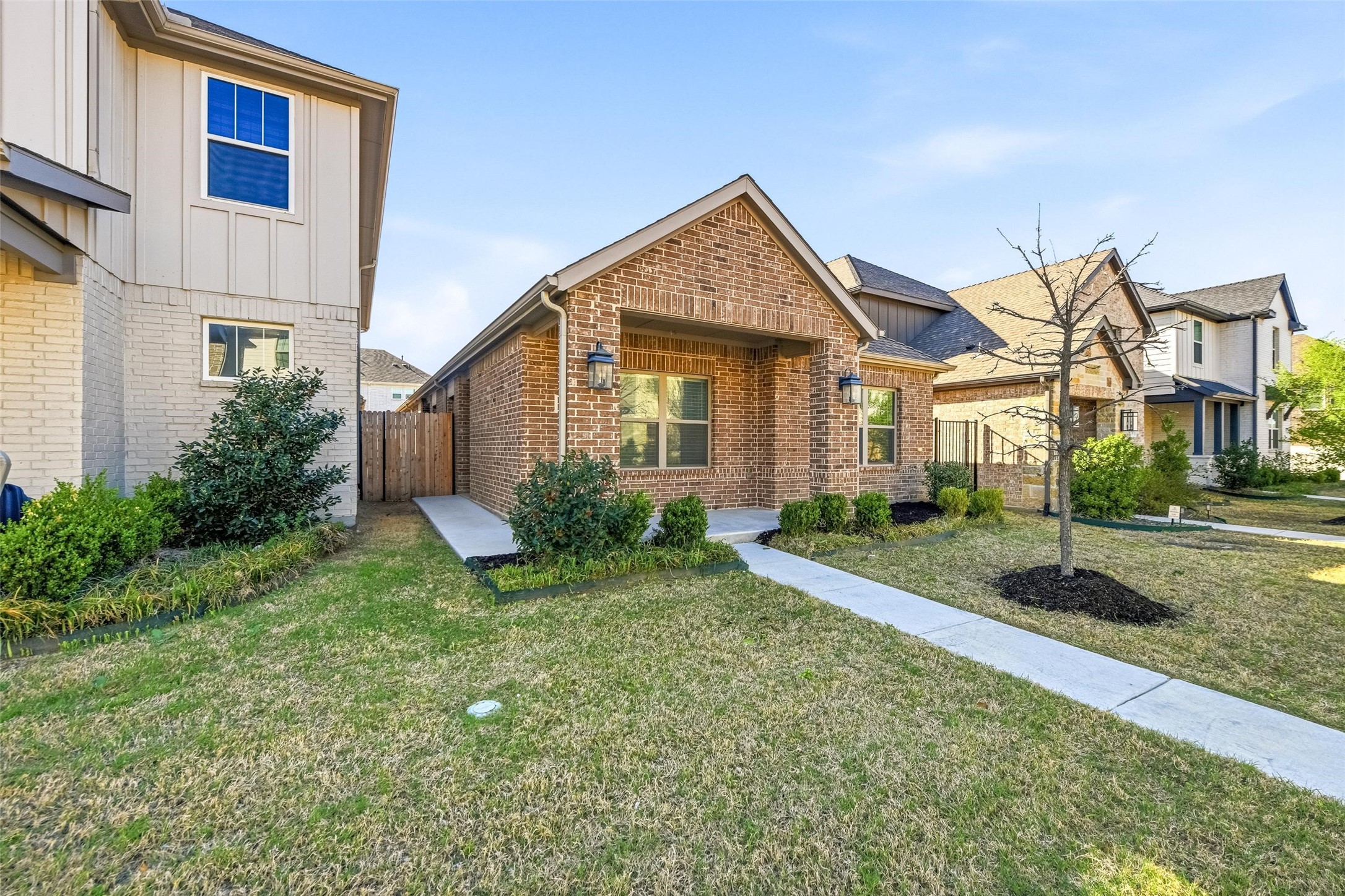 4705 Sunny Pathway Haltom City TX 76117