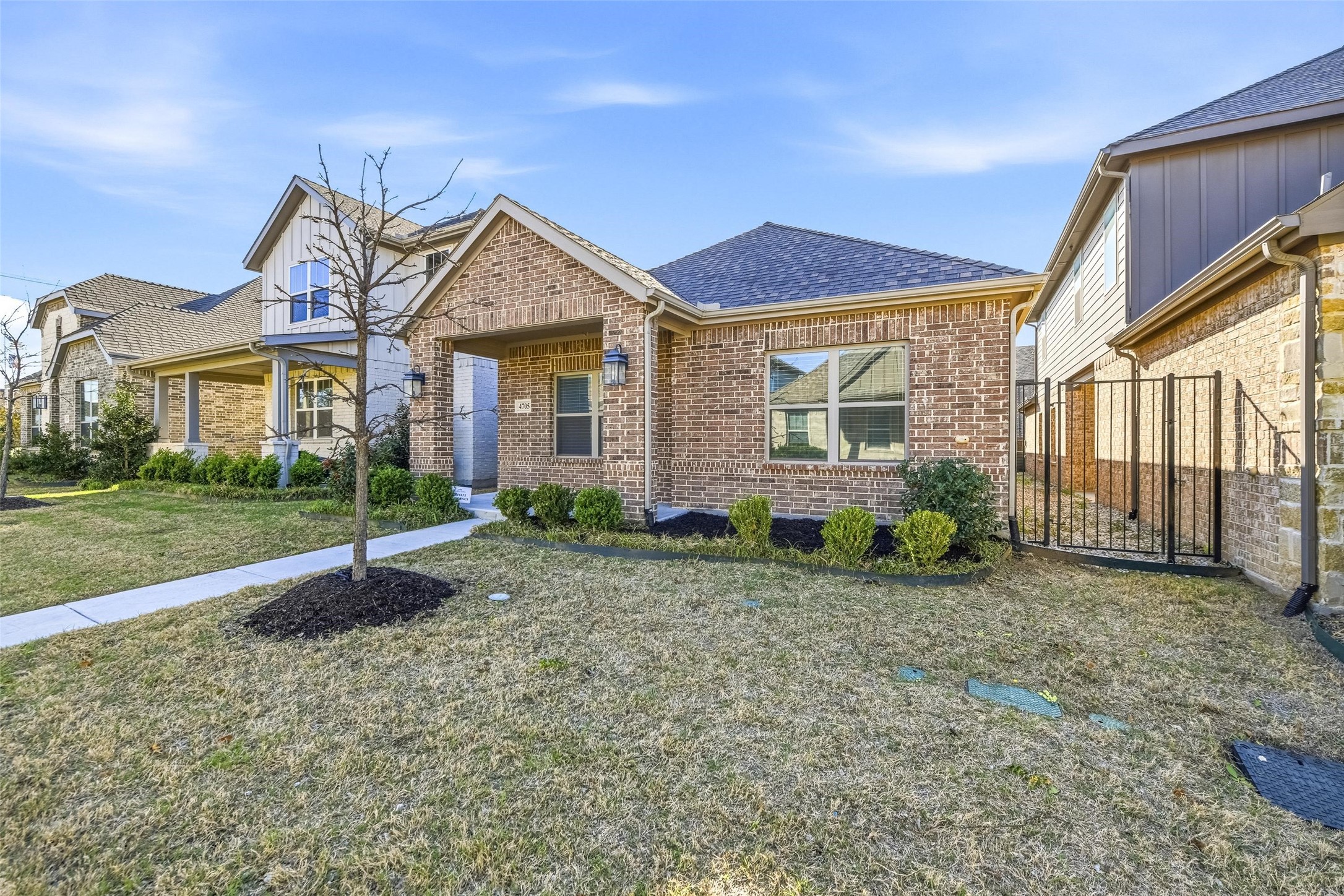 4705 Sunny Pathway Haltom City TX 76117