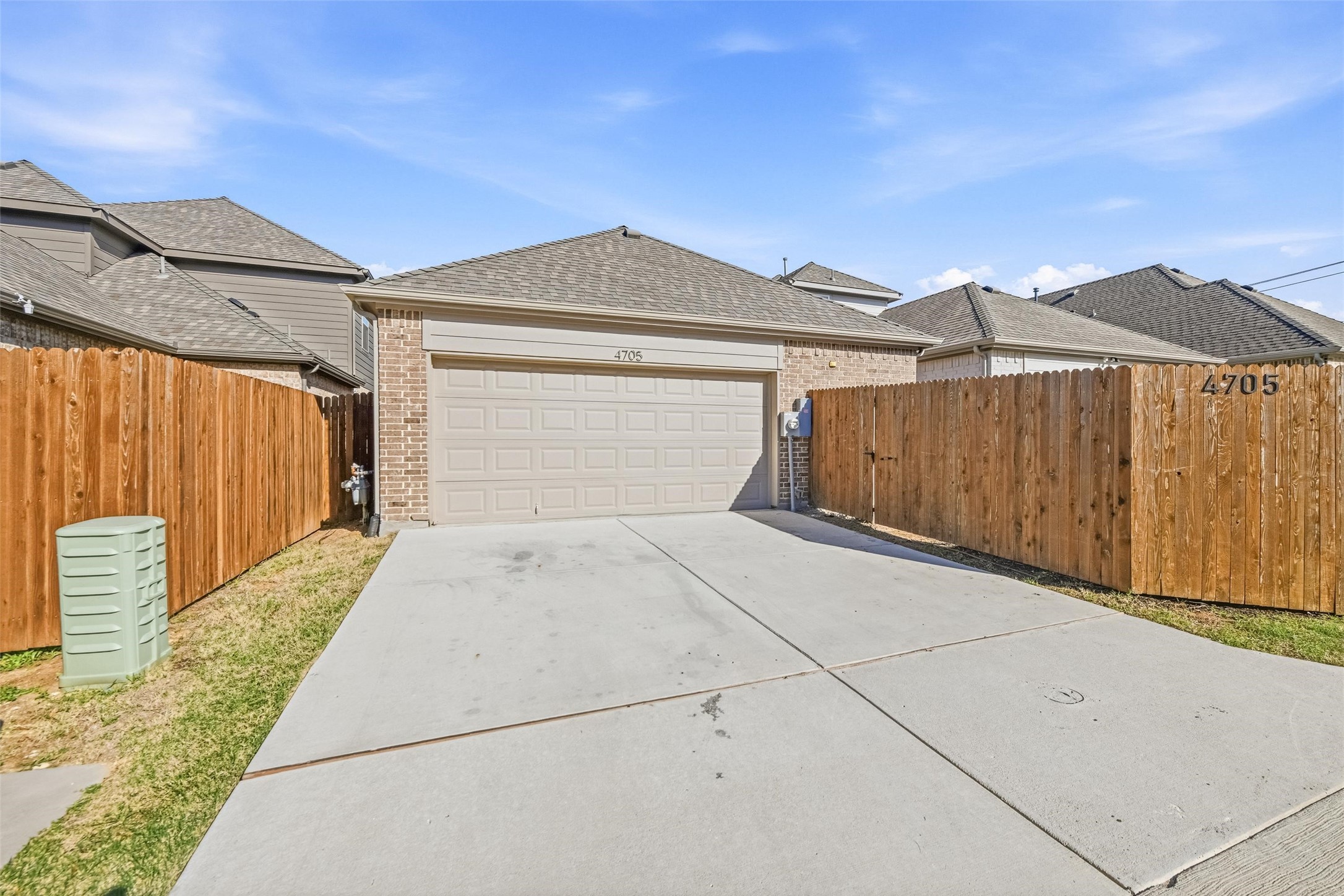 4705 Sunny Pathway Haltom City TX 76117