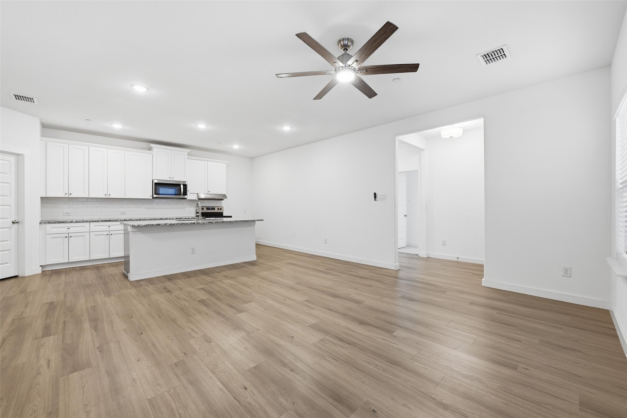 4705 Sunny Pathway Haltom City TX 76117