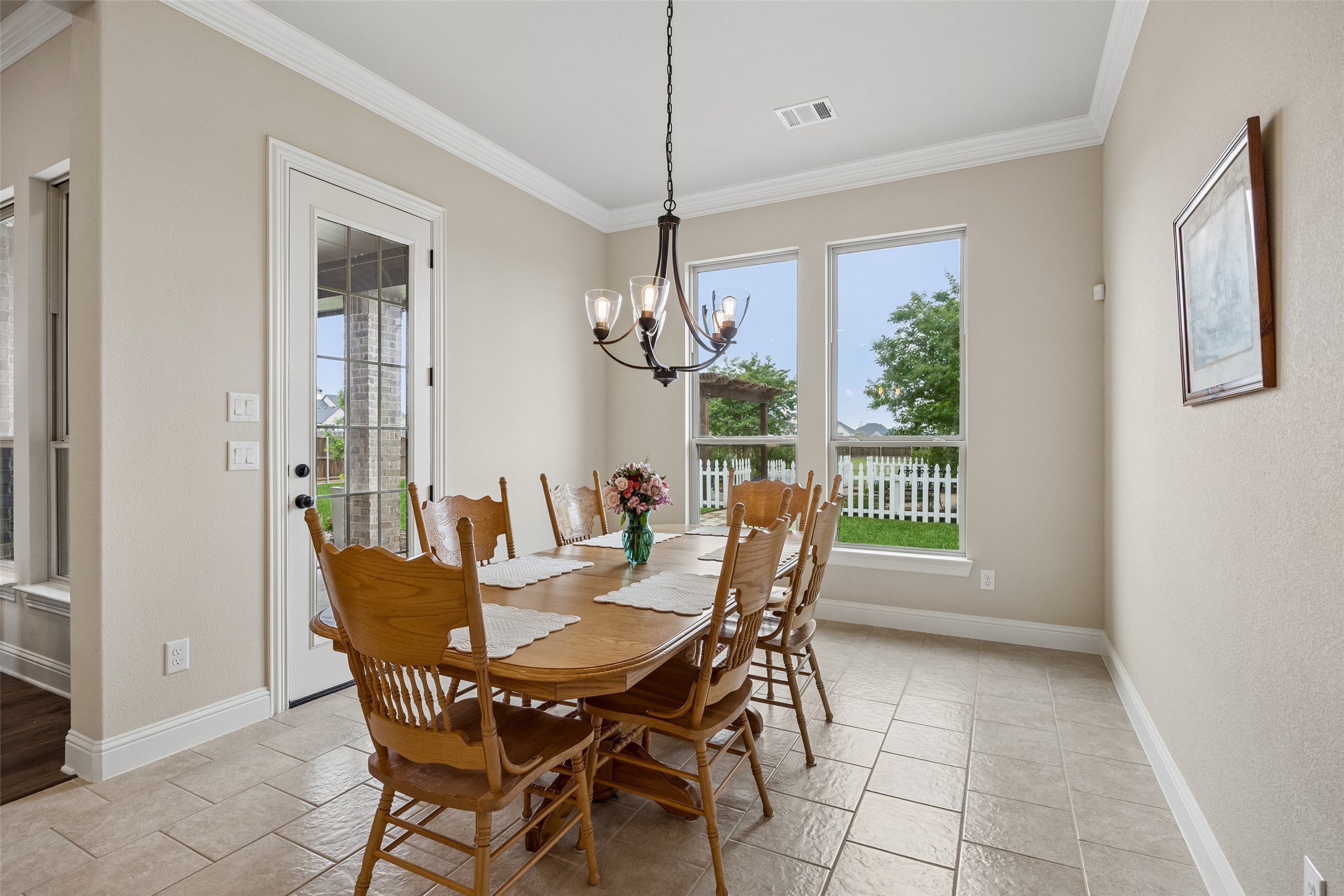 8221 Palmer Lane Waxahachie TX 75167