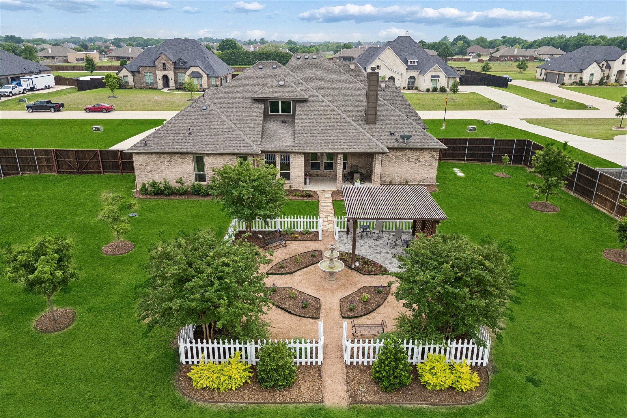 8221 Palmer Lane Waxahachie TX 75167