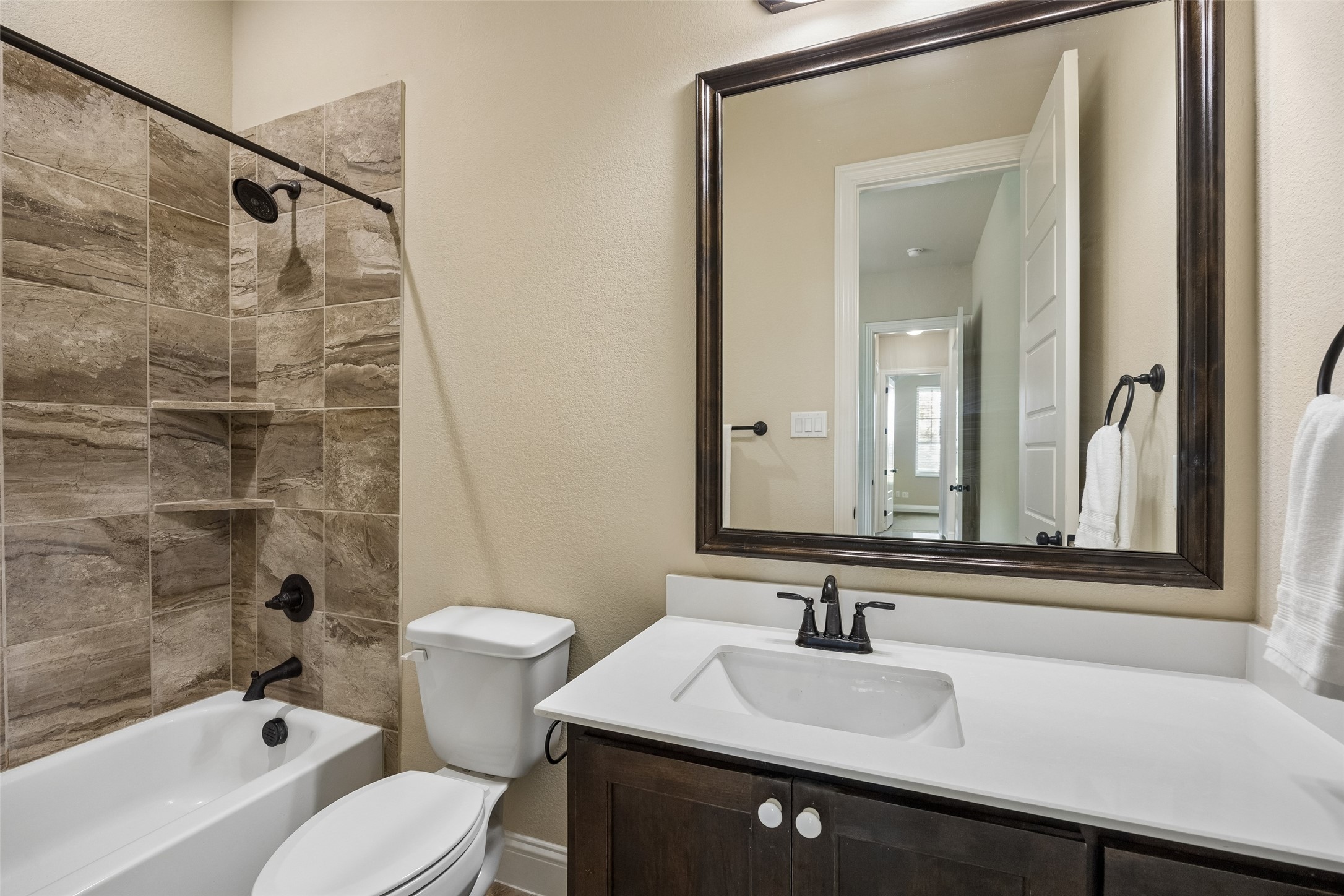 8221 Palmer Lane Waxahachie TX 75167