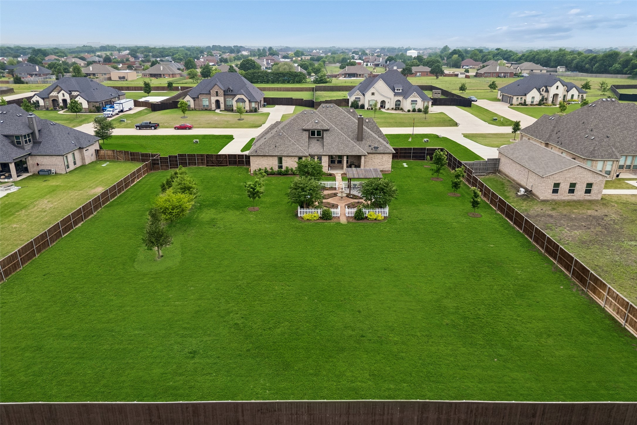 8221 Palmer Lane Waxahachie TX 75167