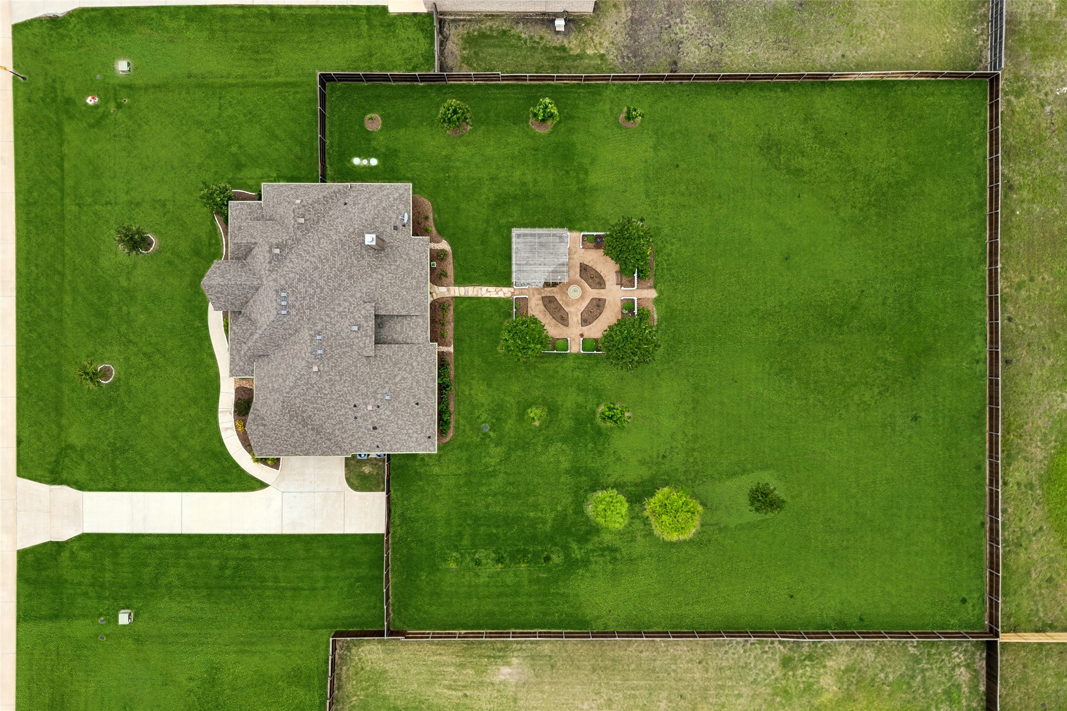 8221 Palmer Lane Waxahachie TX 75167