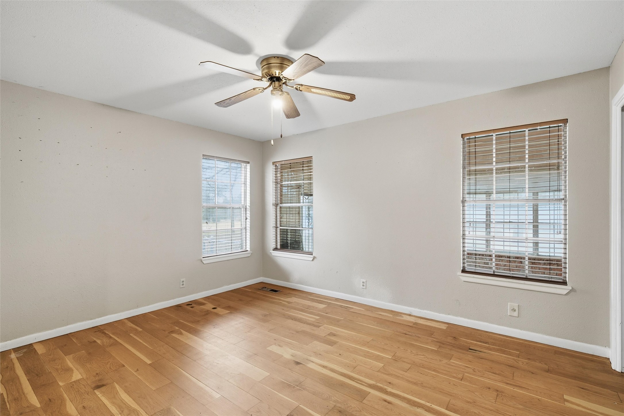 7483 Gholson Road Waco TX 76705