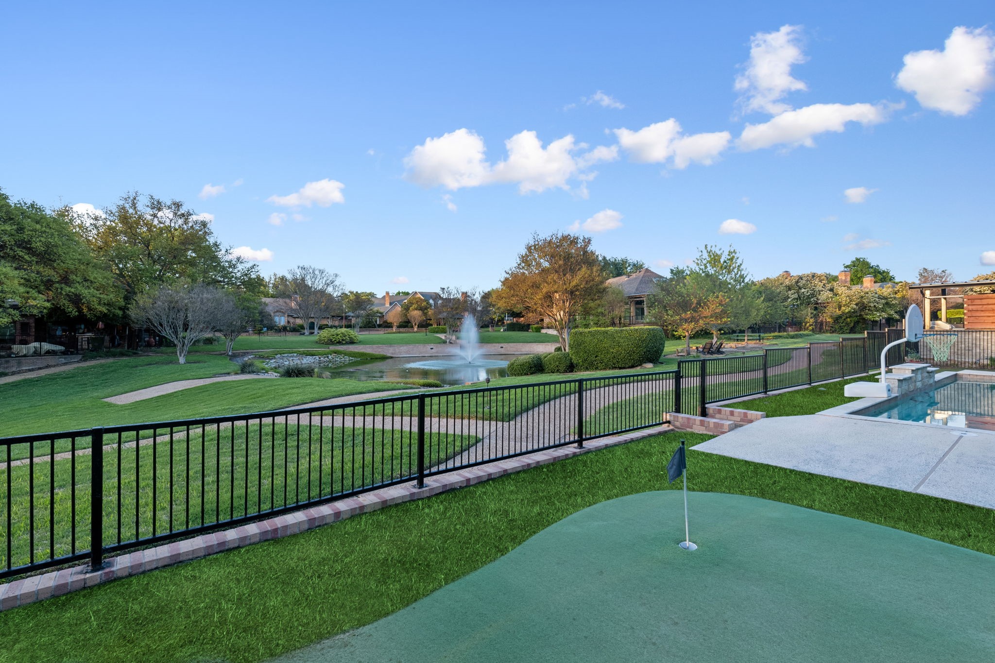 5827 Fallsview Lane Dallas TX 75252