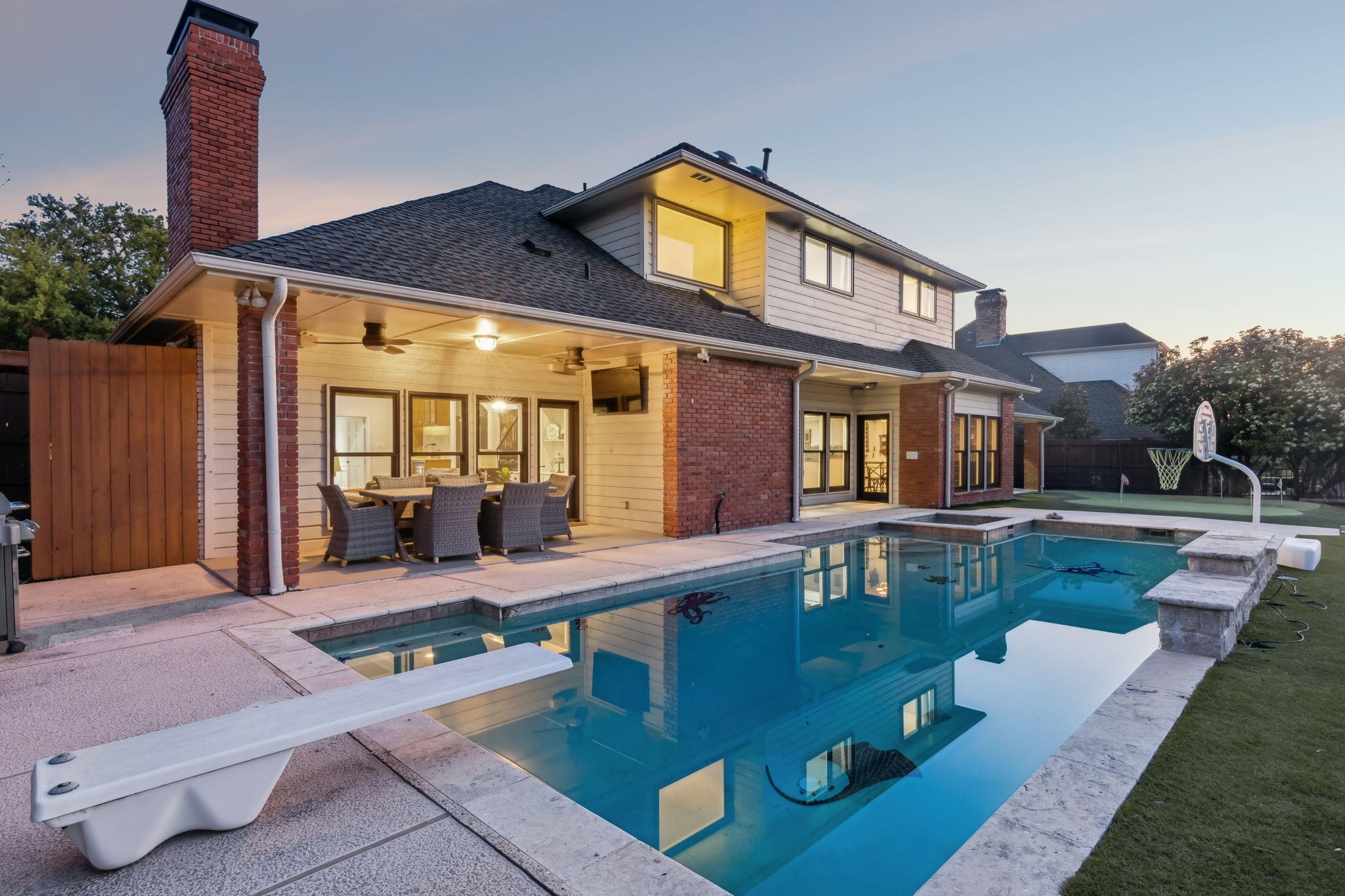 5827 Fallsview Lane Dallas TX 75252