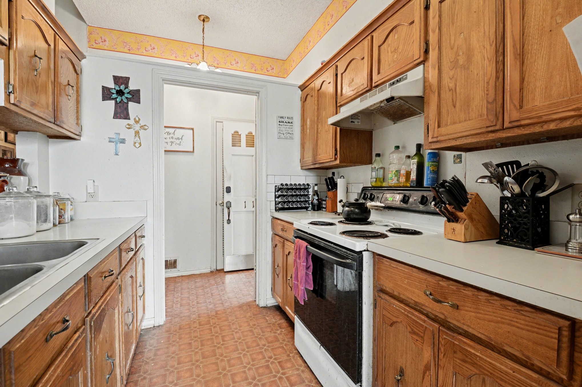 1108 Savannah Drive Ennis TX 75119
